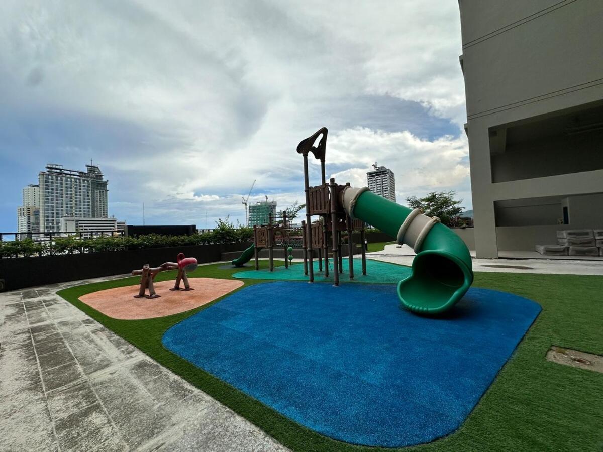 Grasya's City Loft At Baseline Premier Apartment
