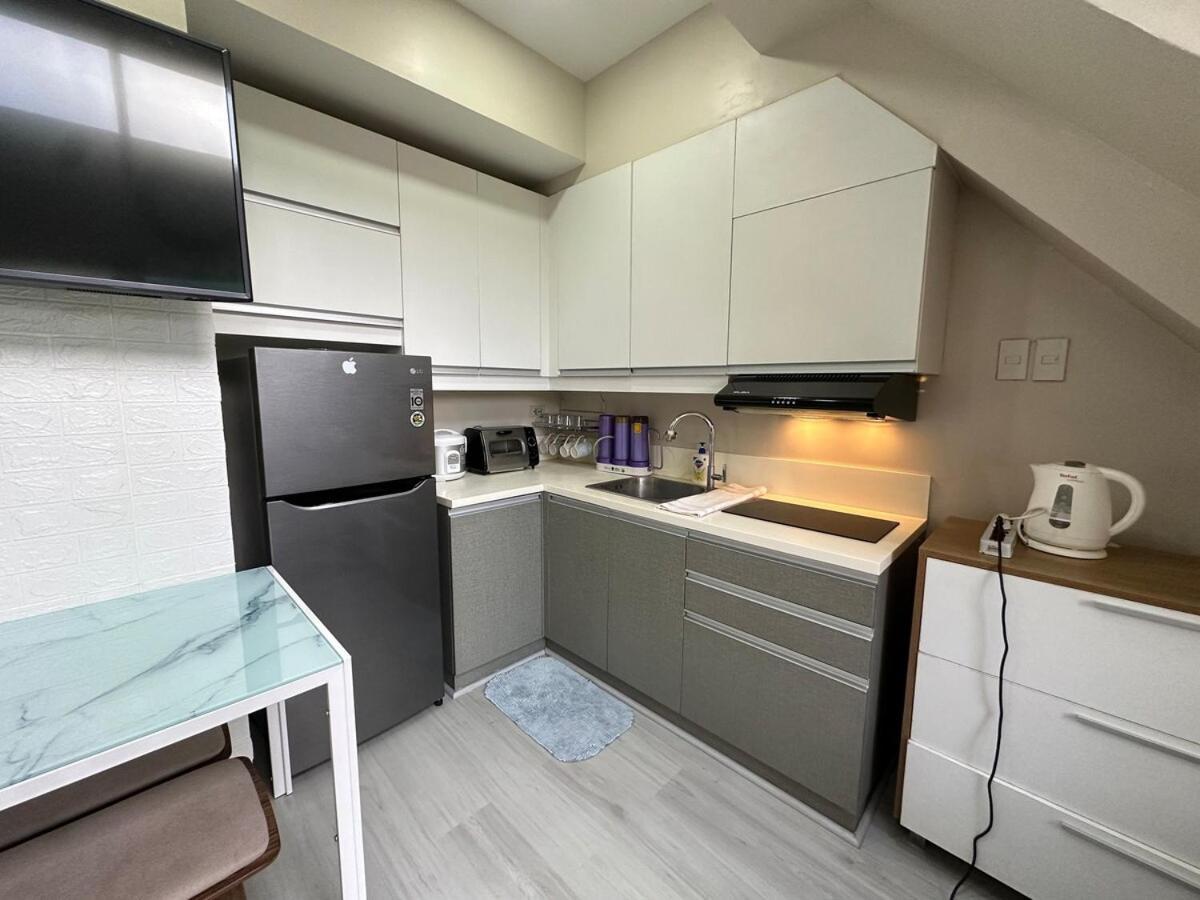 Grasya's City Loft At Baseline Premier Apartment *