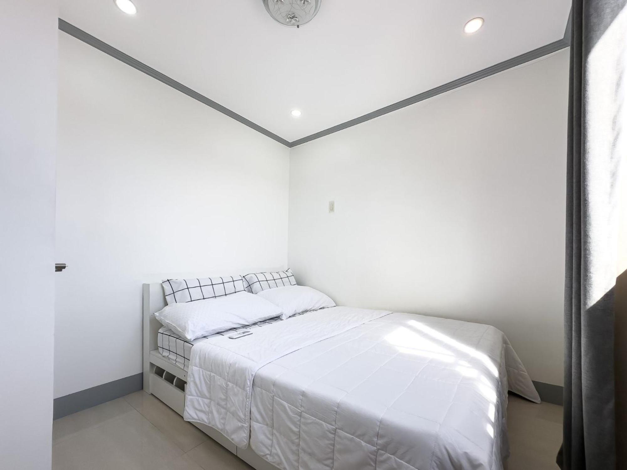 House With Free Parking In Cebu Apartment Carcar