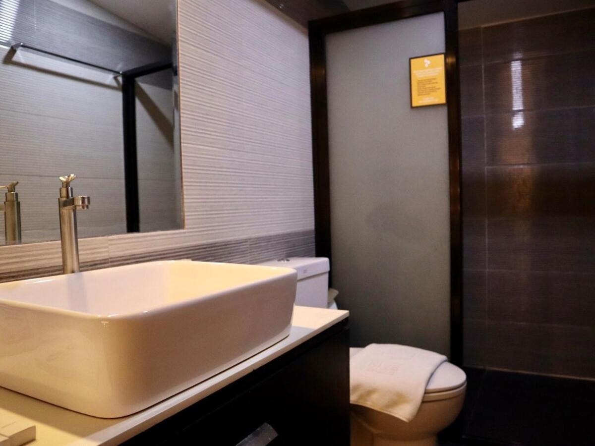 Apartment Stylish Luxury Penthouse With 3br, Wifi, Gym, Across Malls