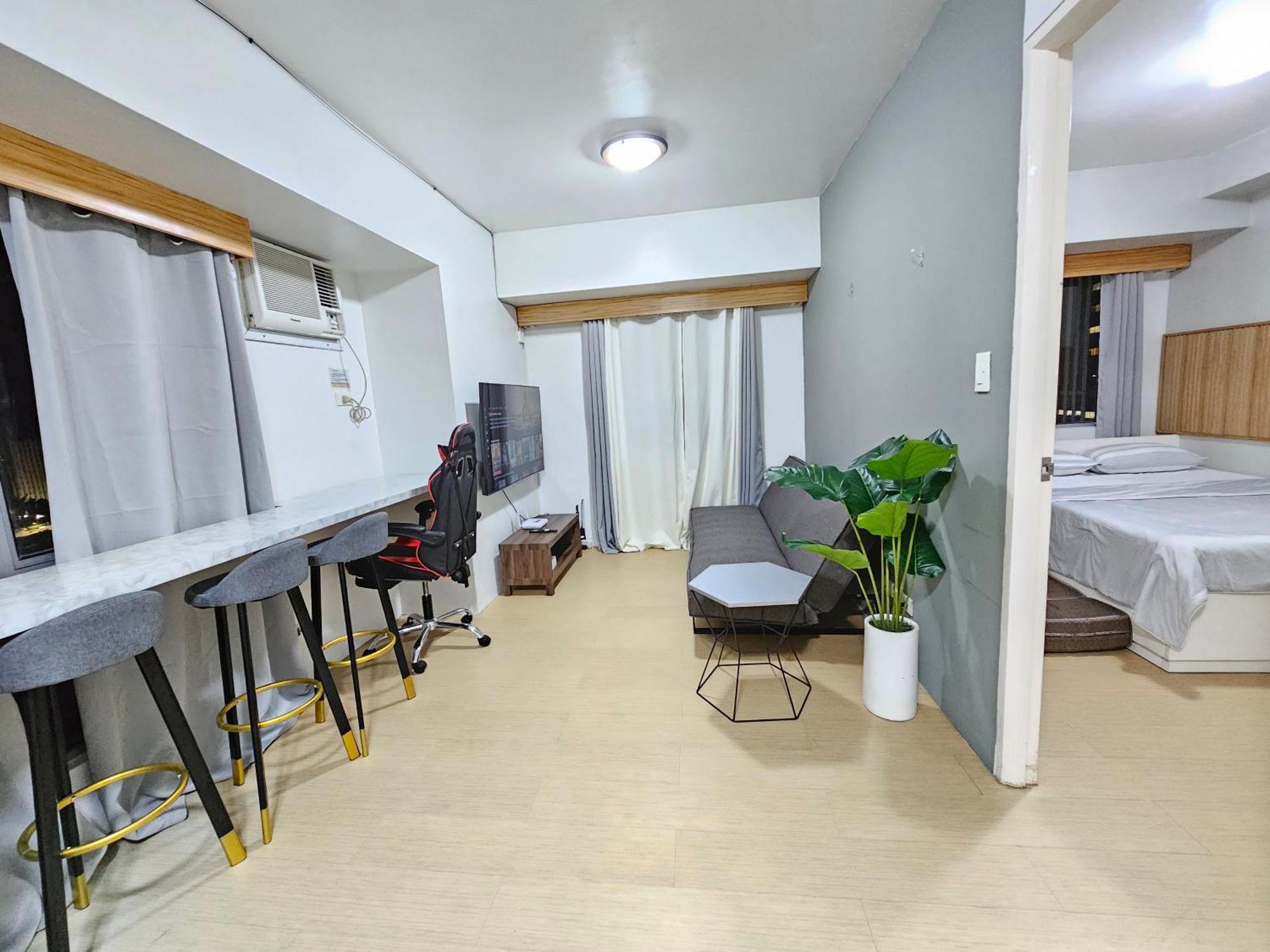 Apartment 11th-floor 1br It Park Unit-walk To Ayala-sugbo *