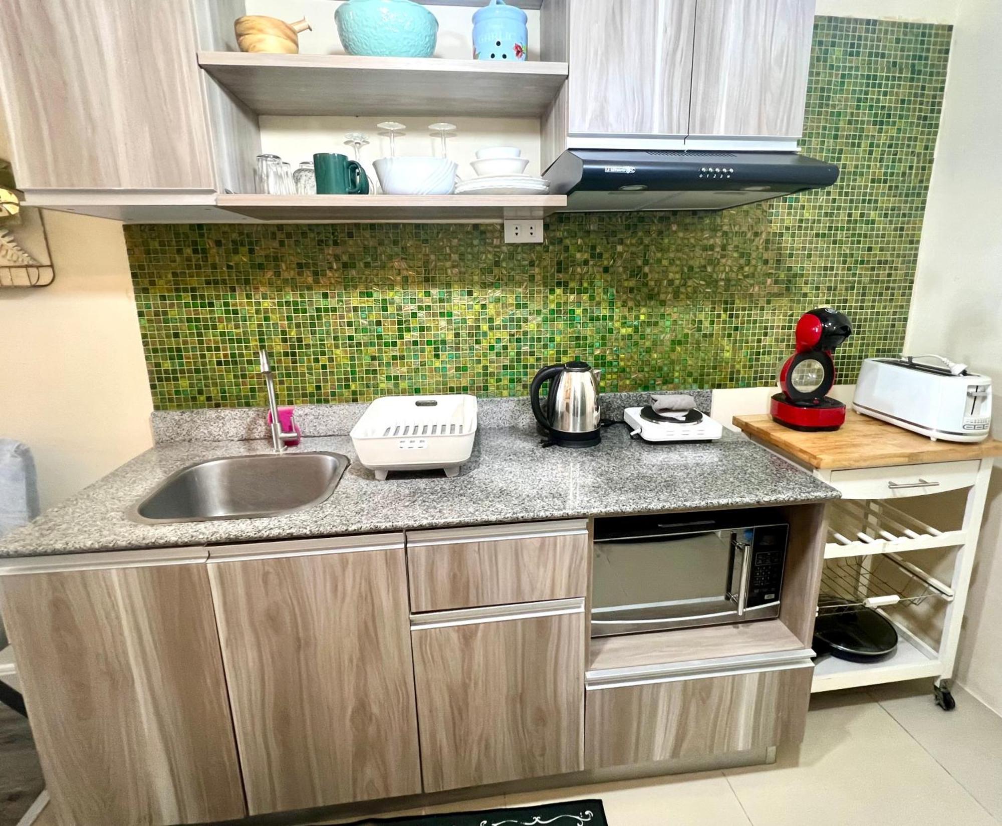 Luxury Pet Friendly Large 1bedroom W Balcony Aparthotel