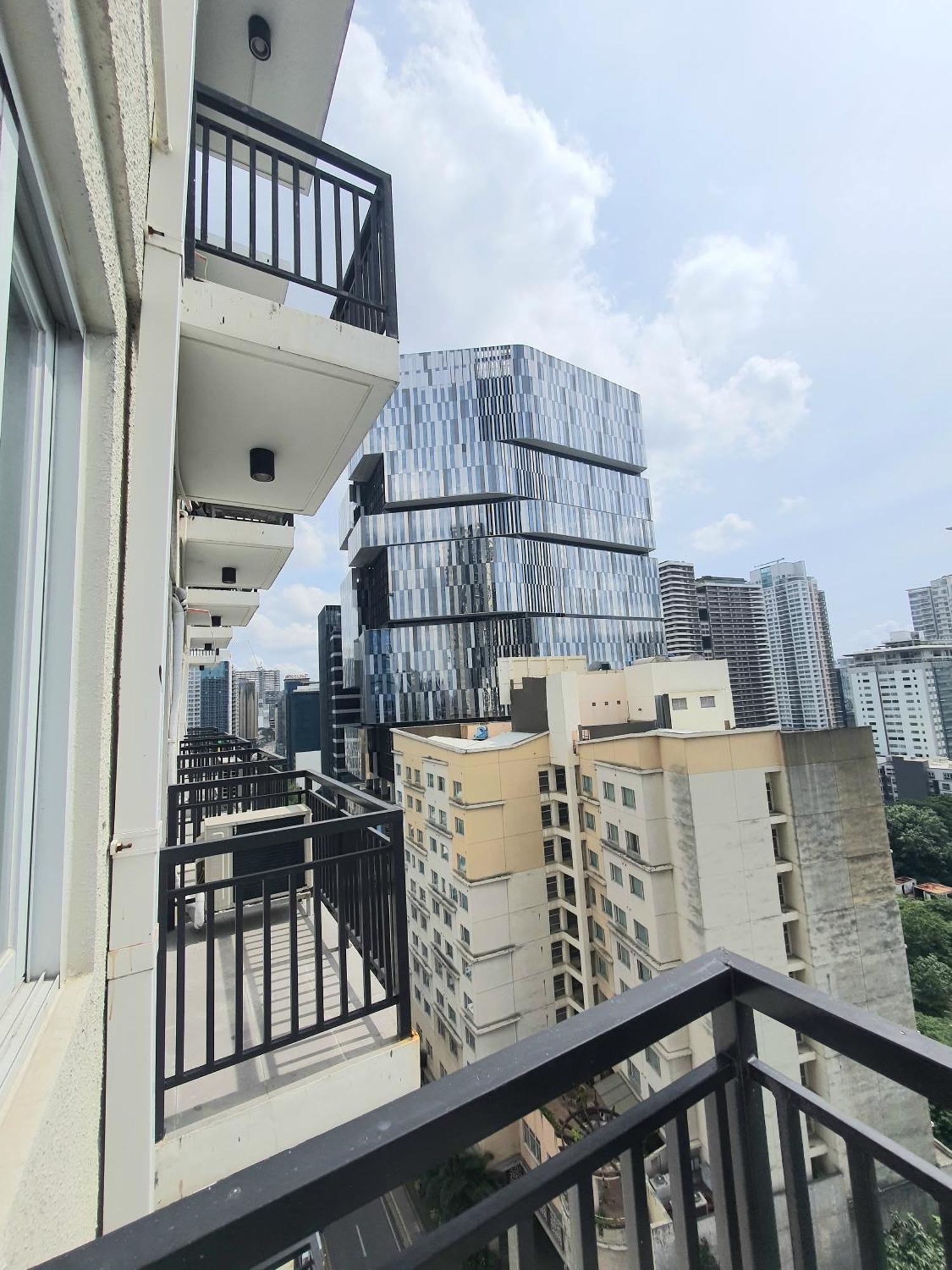 Budget Near Ayala Mall Cebu, Vfs - Sea And View With Balcony *