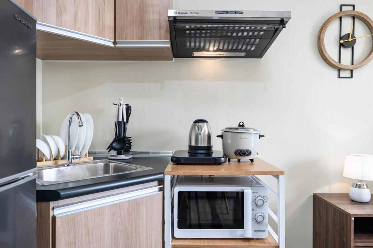 Apartment Furnished In It Park With Wifi, Netflix And Pool Access Cebu