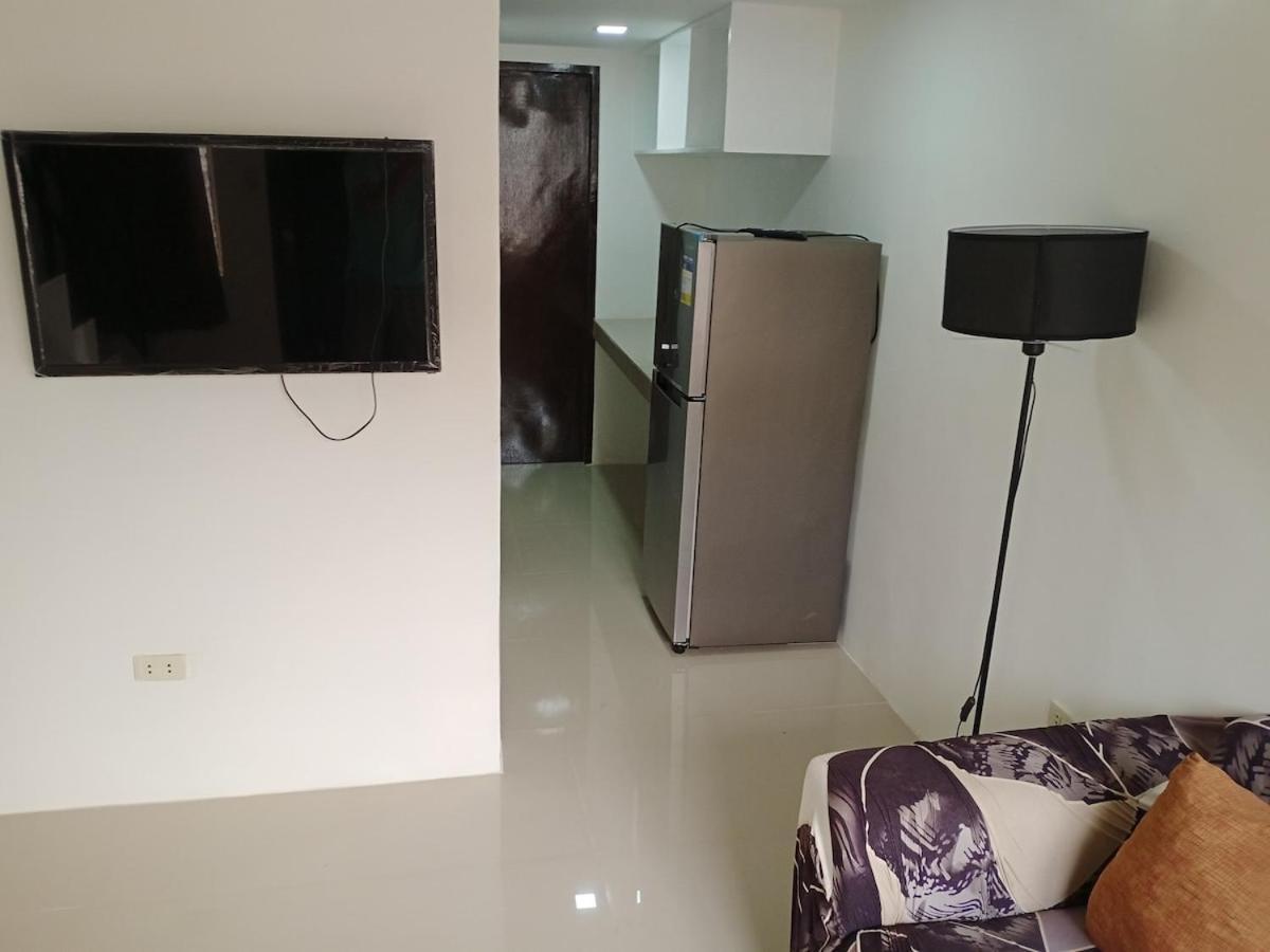 Bhs Serviced 2 Bedroom In * Carcar