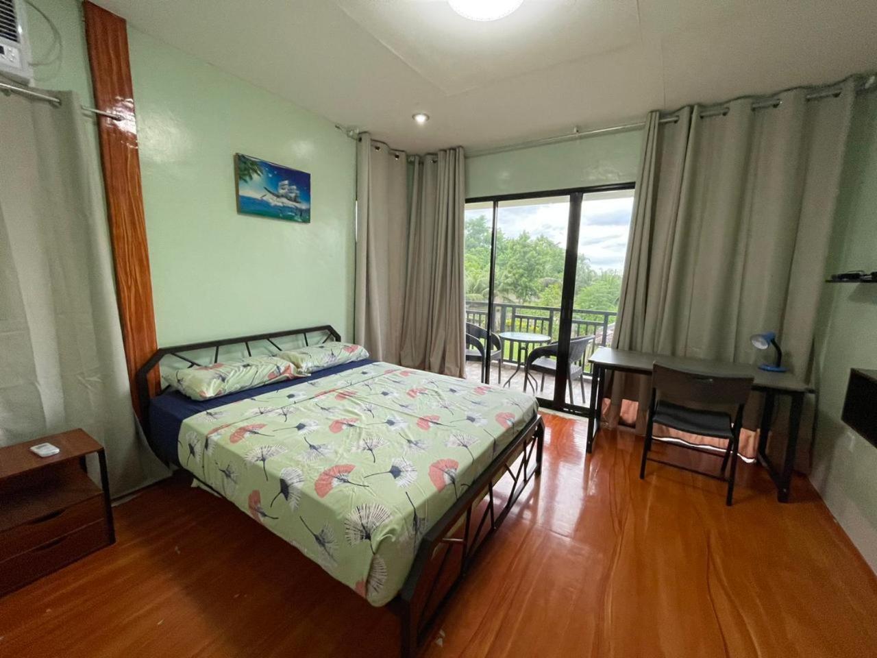 Guest house The Balete Resthouse