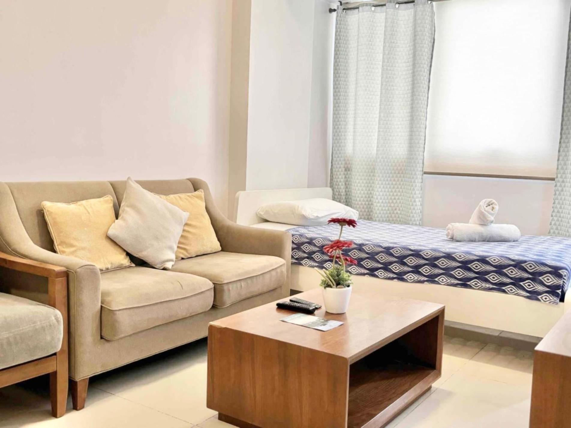 Staycation 10-15mins At Airport Apartment