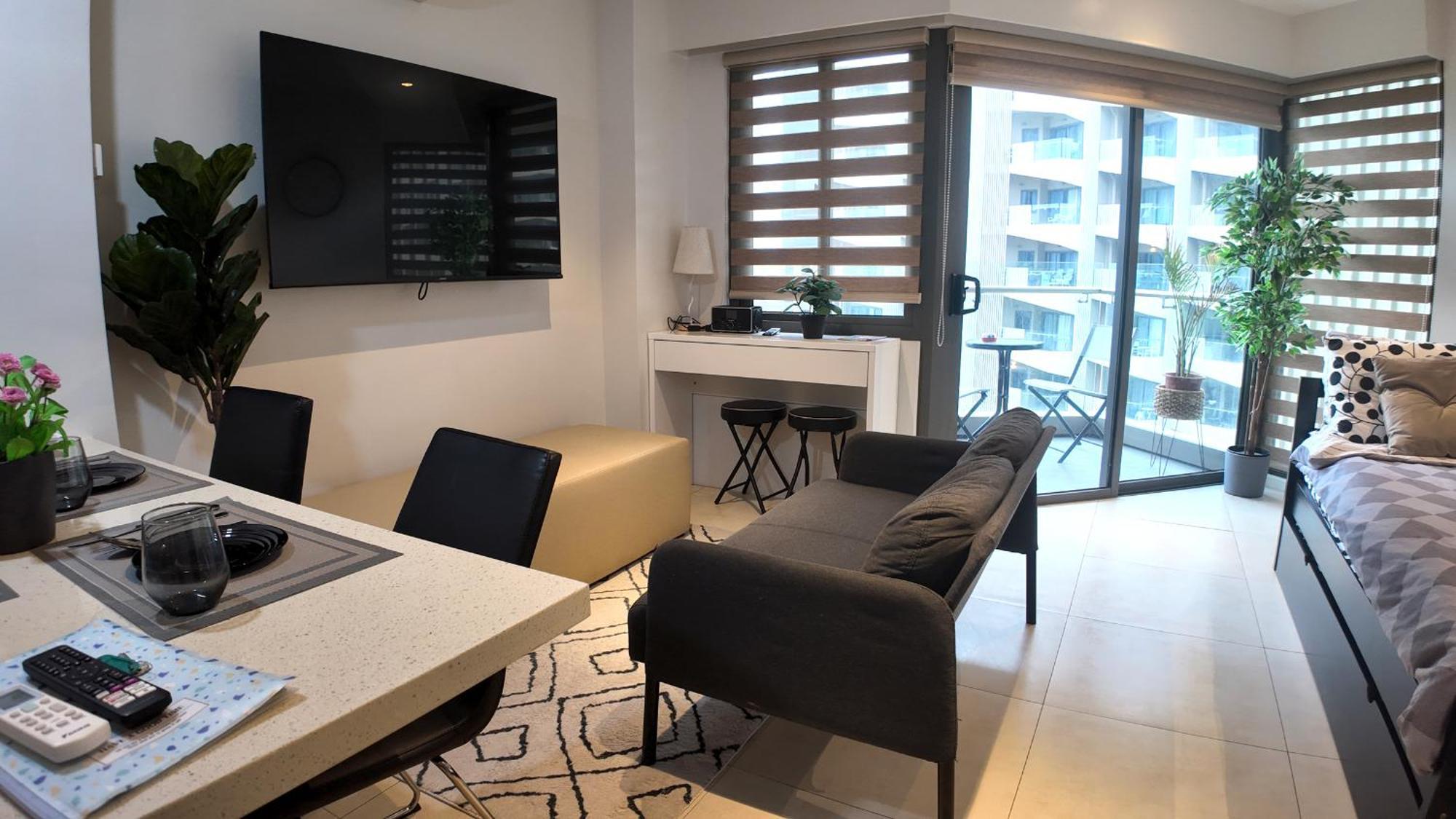 Dominiks Quite And Elegant Ocean View Pool At Tambuli High Floor Apartment *
