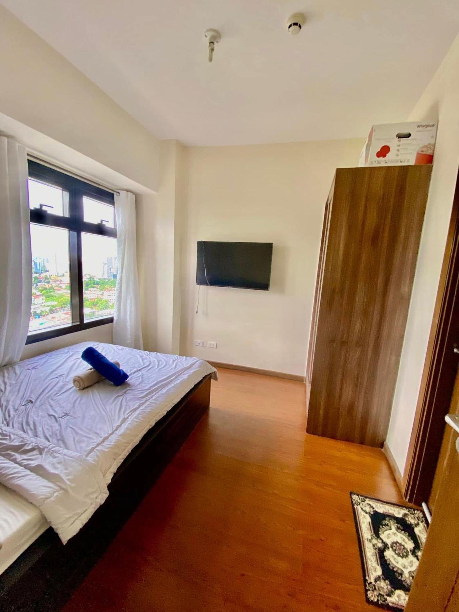 1 Bedroom With Balcony Azalea Cebu