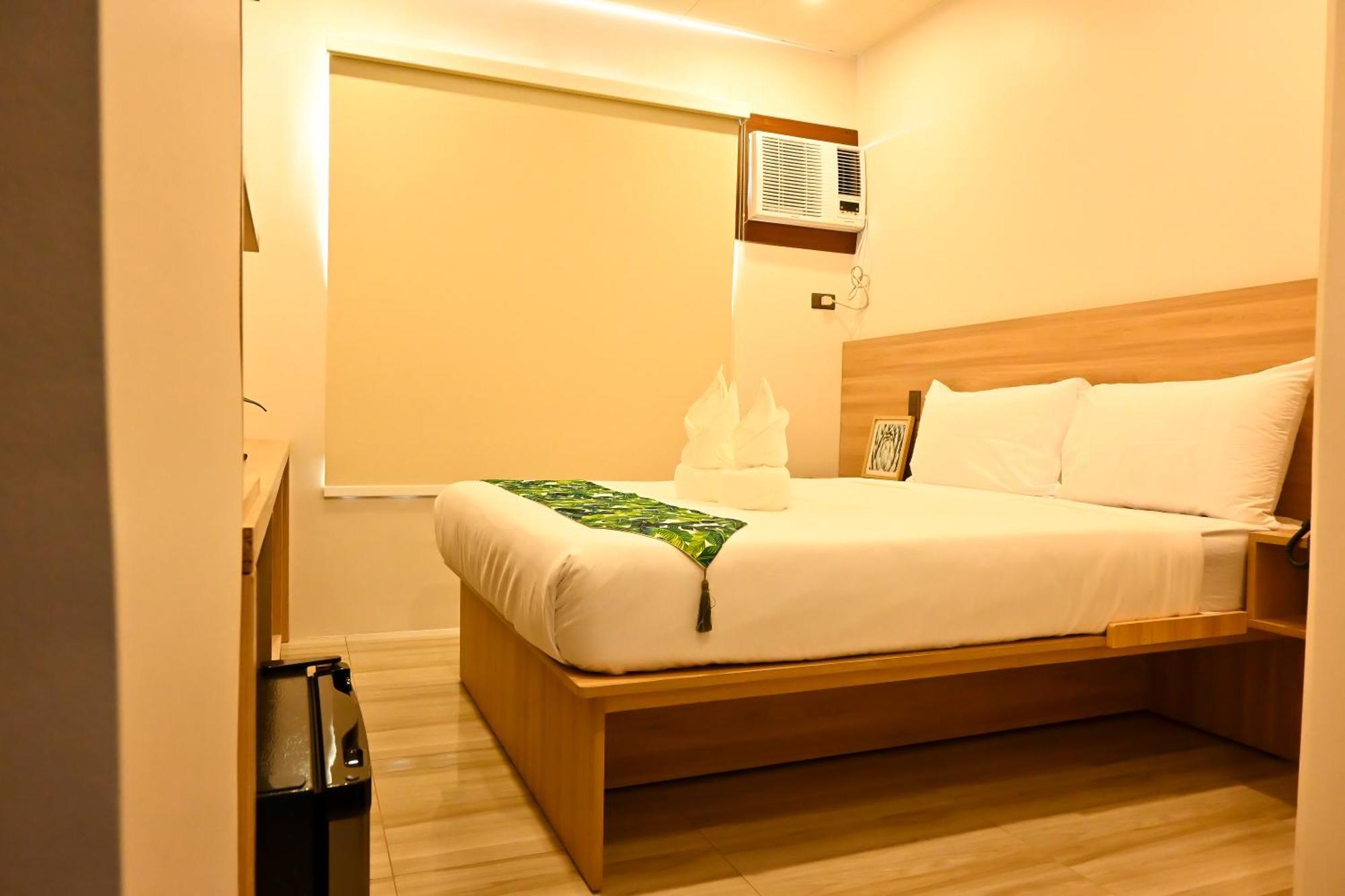 Summer Hotel