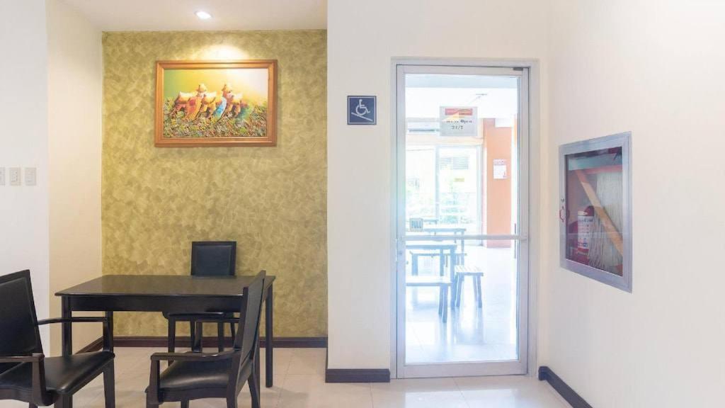 Wjv Premium 3* Cebu