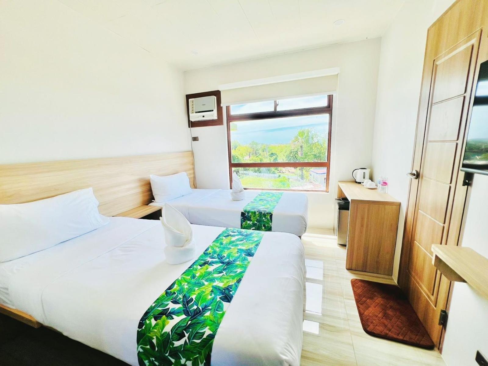 Summer Hotel