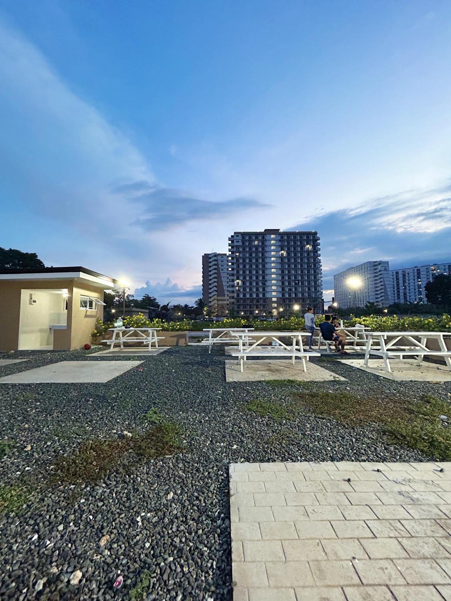 Bed & Breakfast Cityview Near Airport With Pool&balcony *