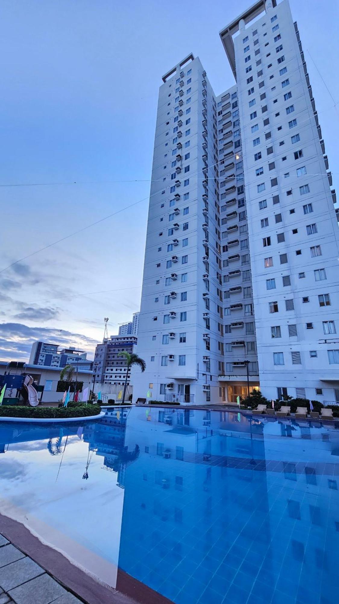 It Park 1br 22nd Floor Near Ayala And Sugbo Mercado Apartment