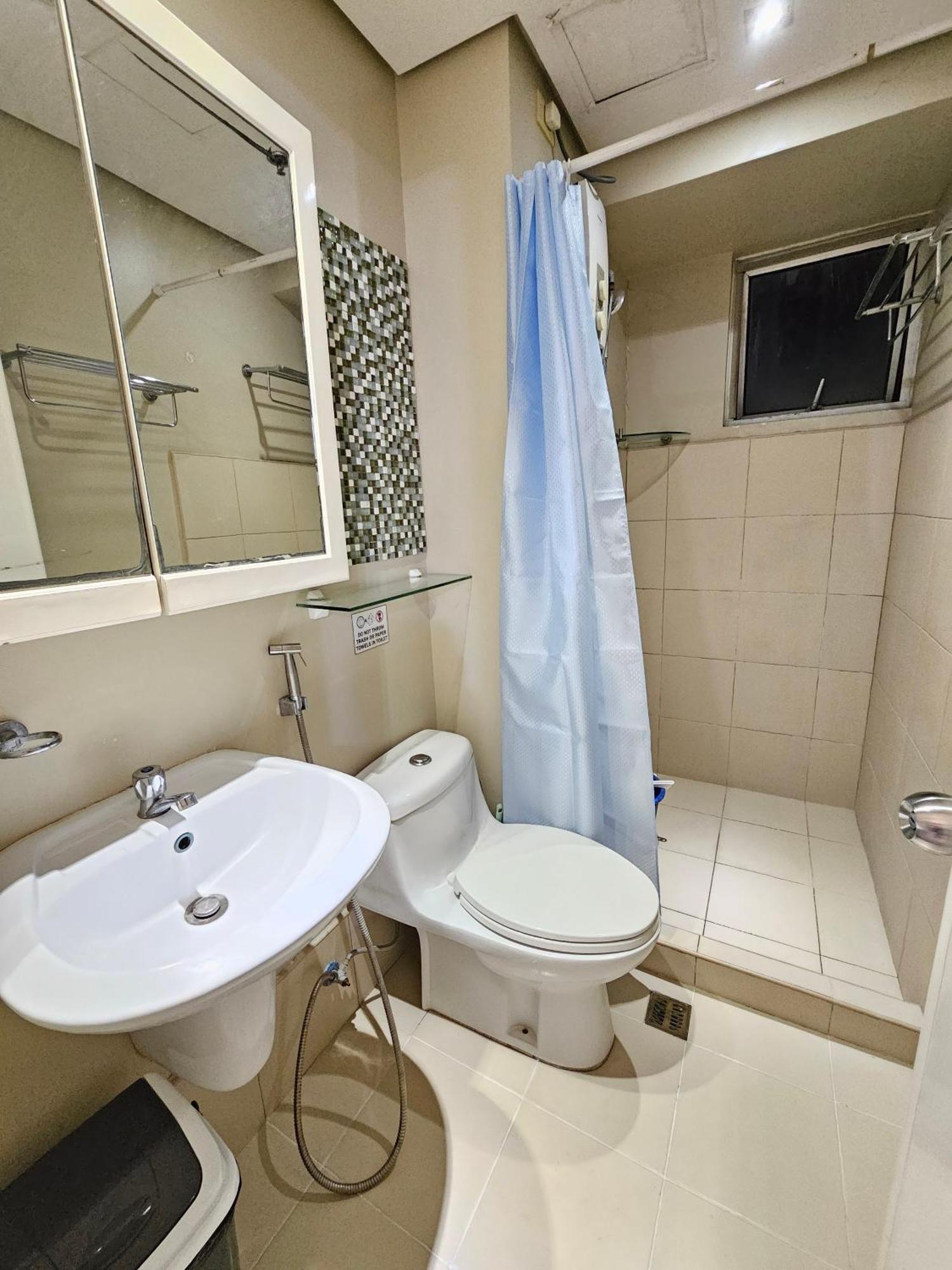 It Park 1br 22nd Floor Near Ayala And Sugbo Mercado *