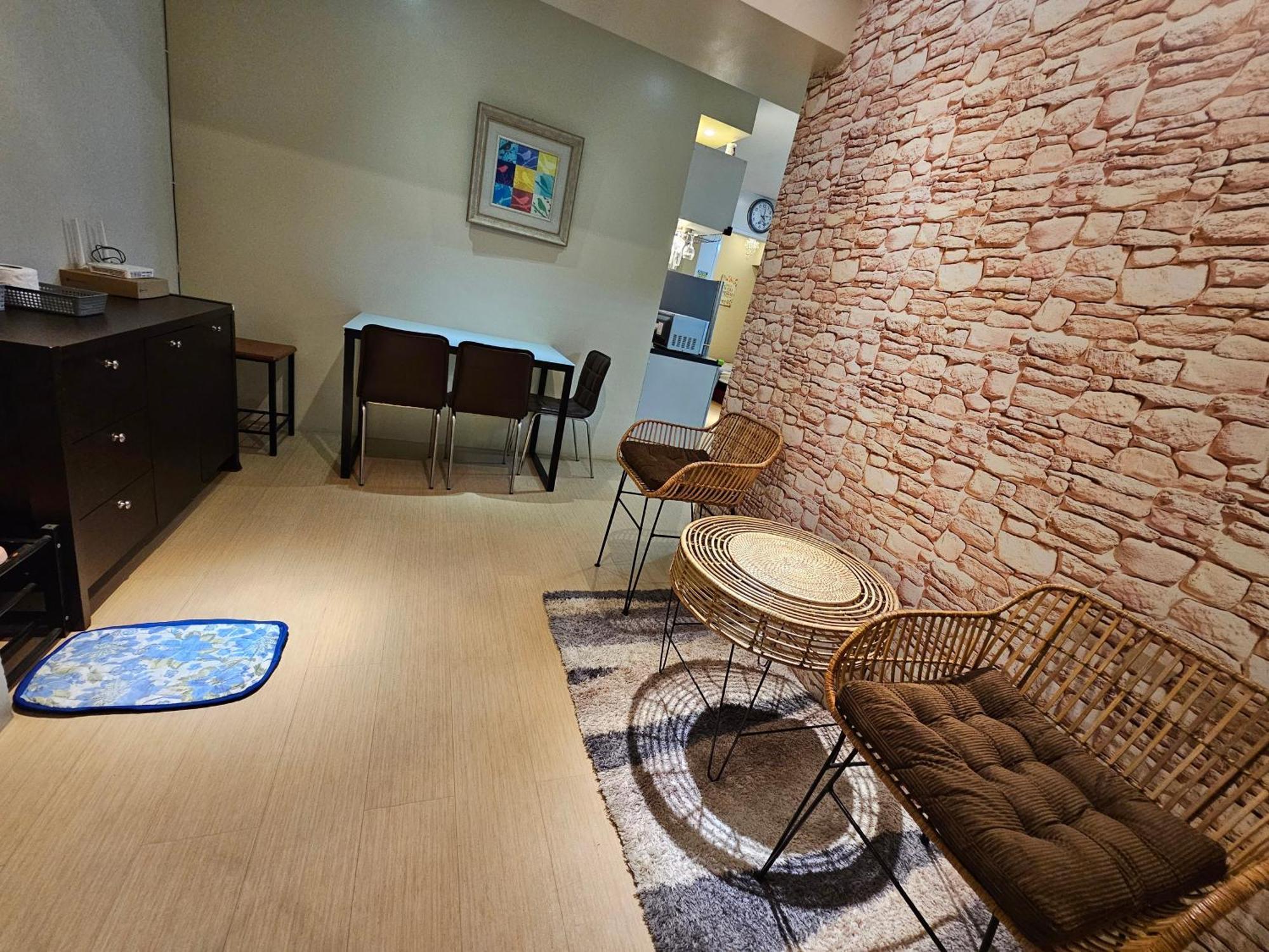 It Park 1br 22nd Floor Near Ayala And Sugbo Mercado *