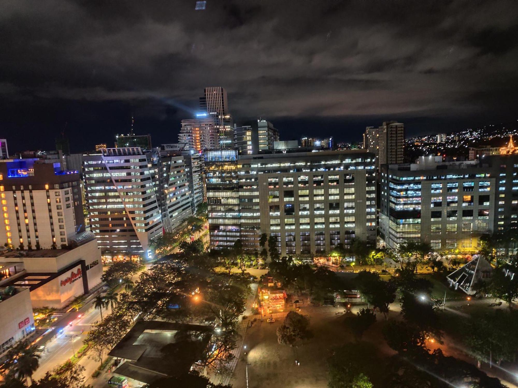 Apartment It Park 1br 22nd Floor Near Ayala And Sugbo Mercado