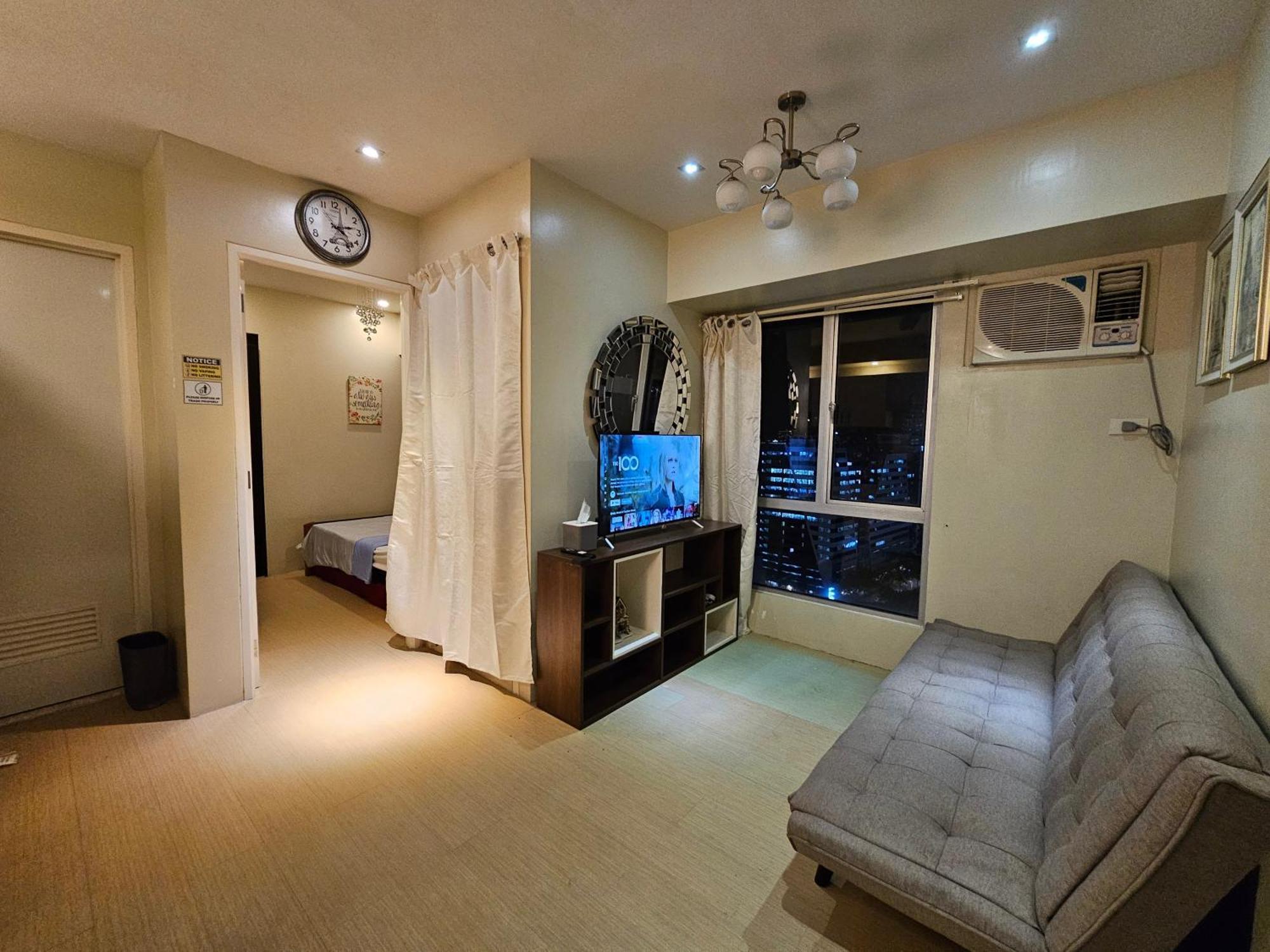It Park 1br 22nd Floor Near Ayala And Sugbo Mercado Apartment