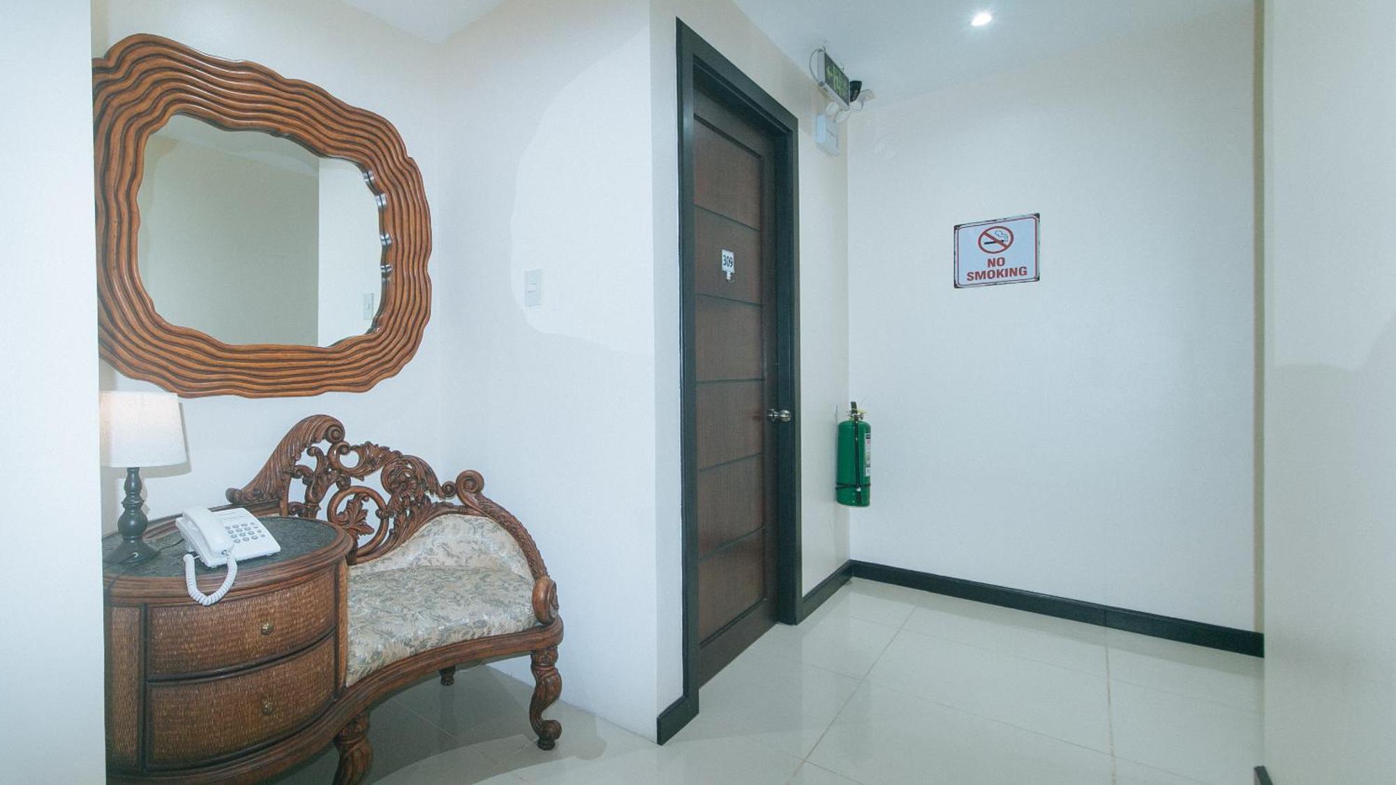 Reddoorz At Nucell Hotel Cebu