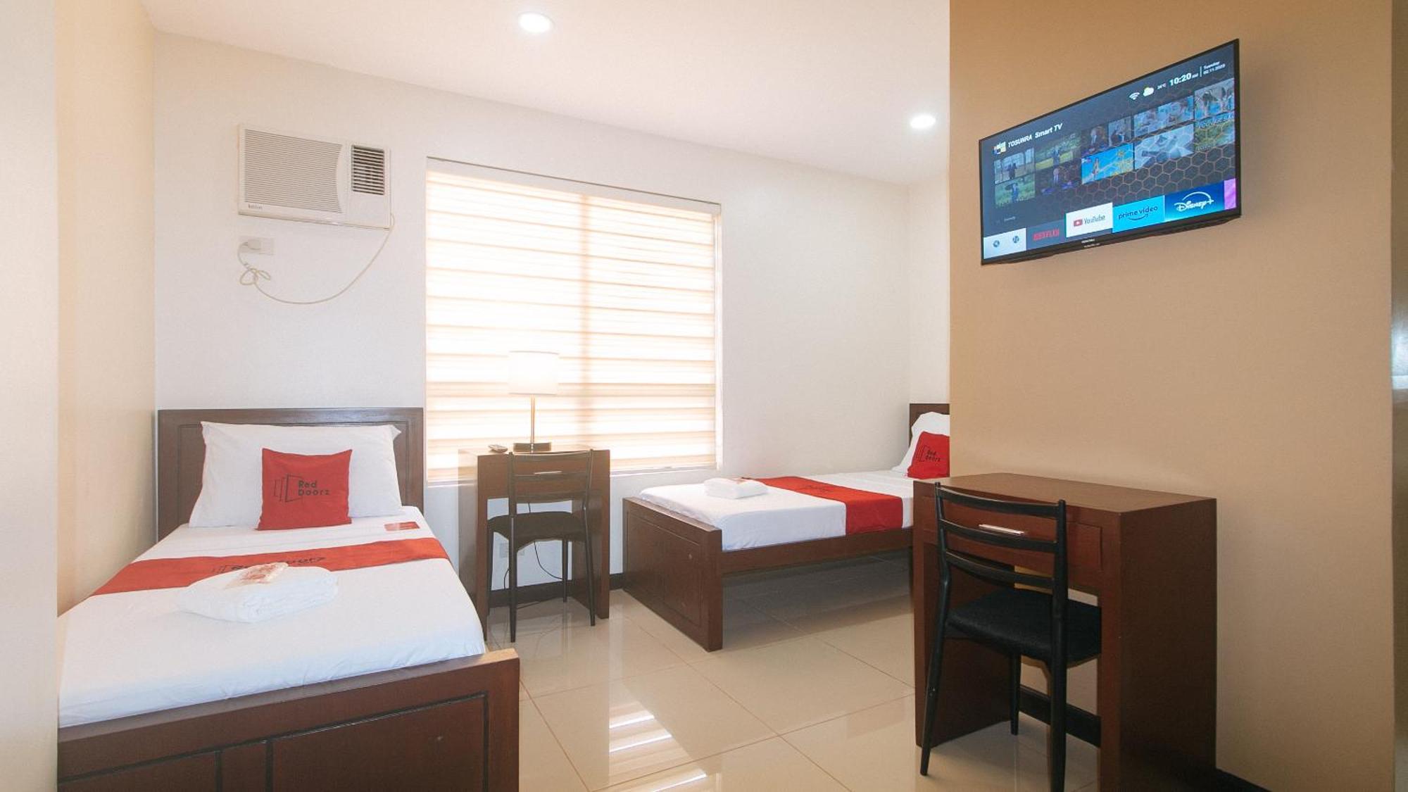 Reddoorz At Nucell Hotel