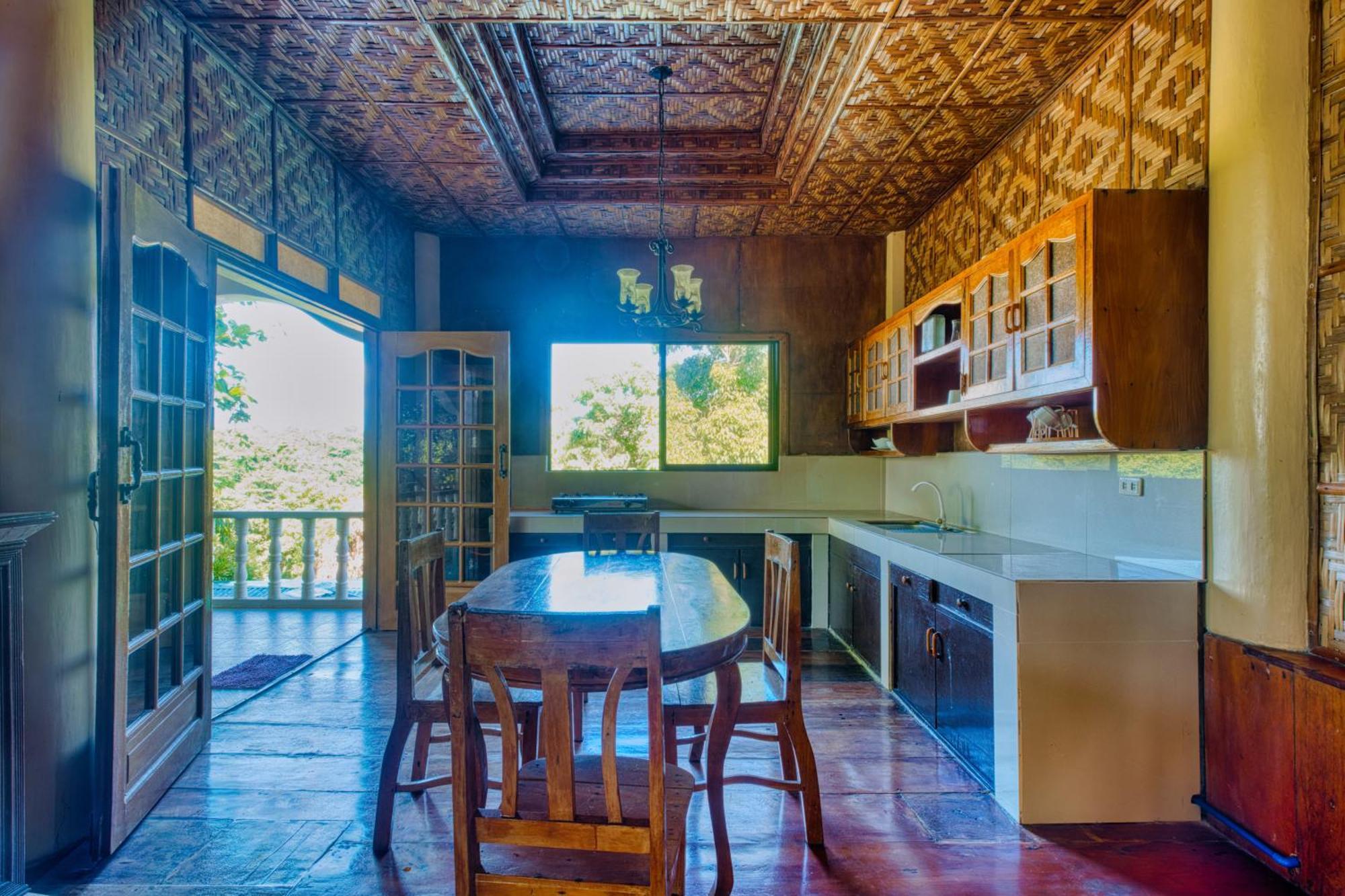 Villa Pilar Pilapil House In Malapascua
