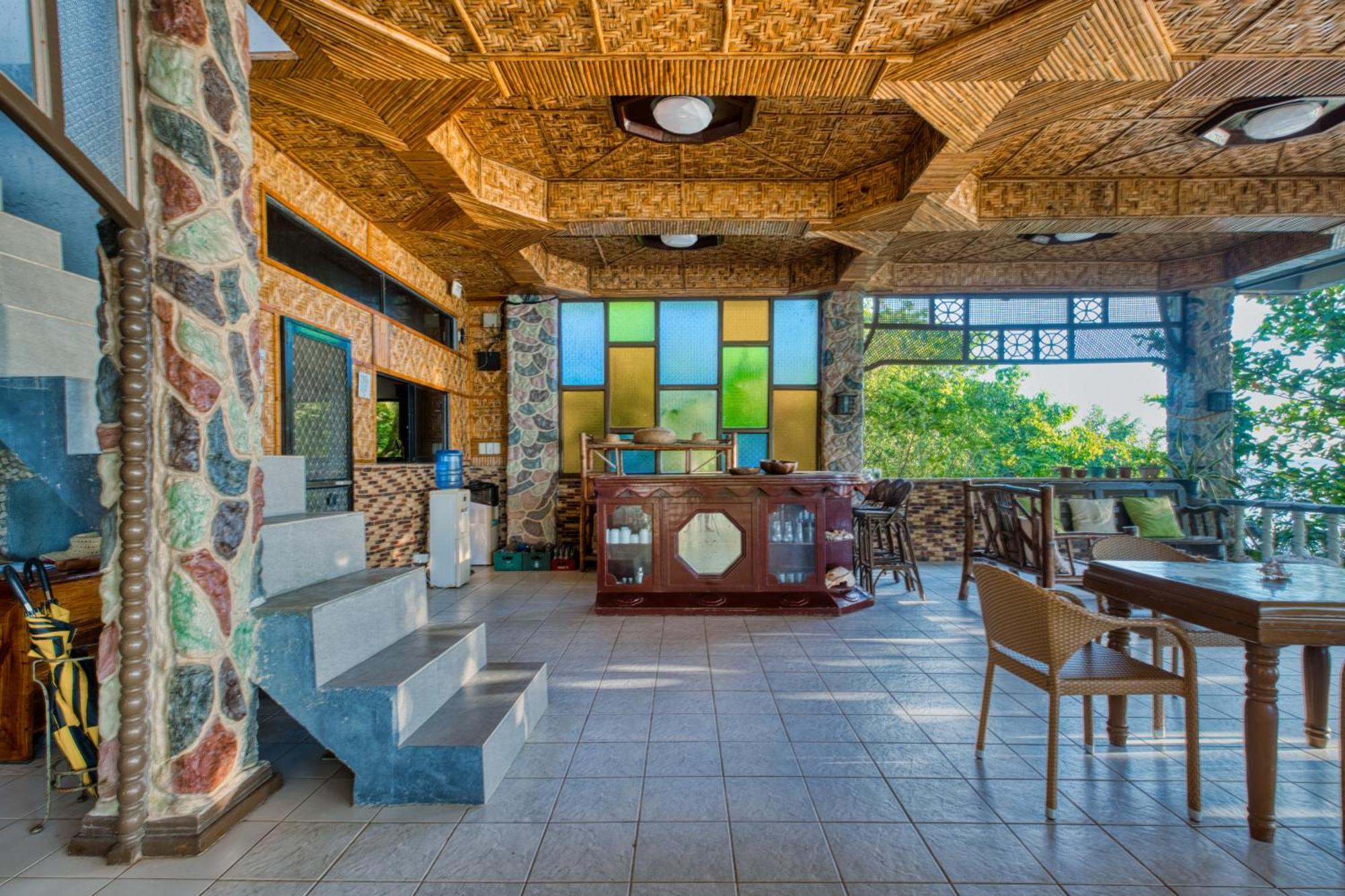 Pilar Pilapil House In Malapascua