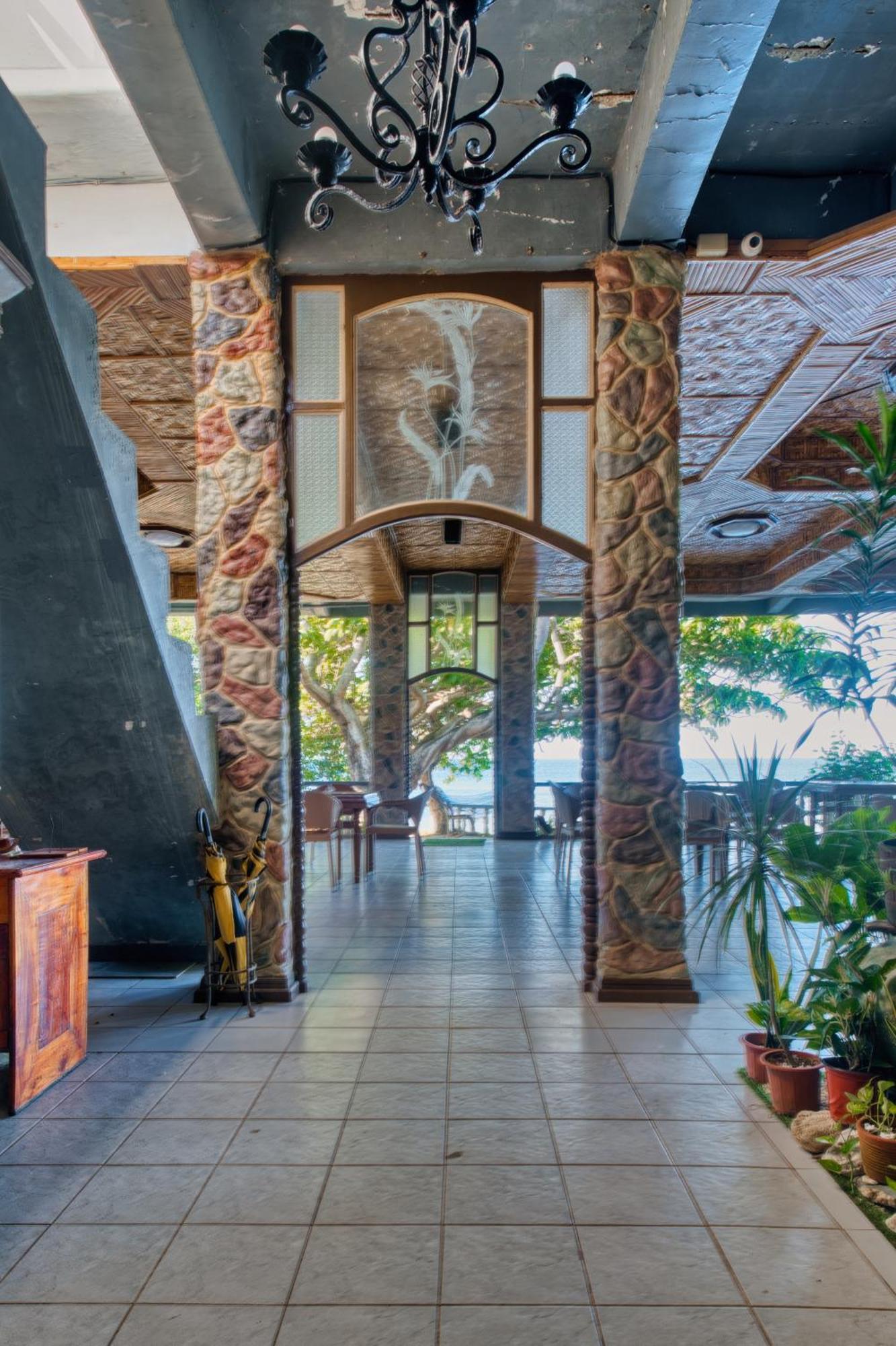 Pilar Pilapil House In Malapascua Villa