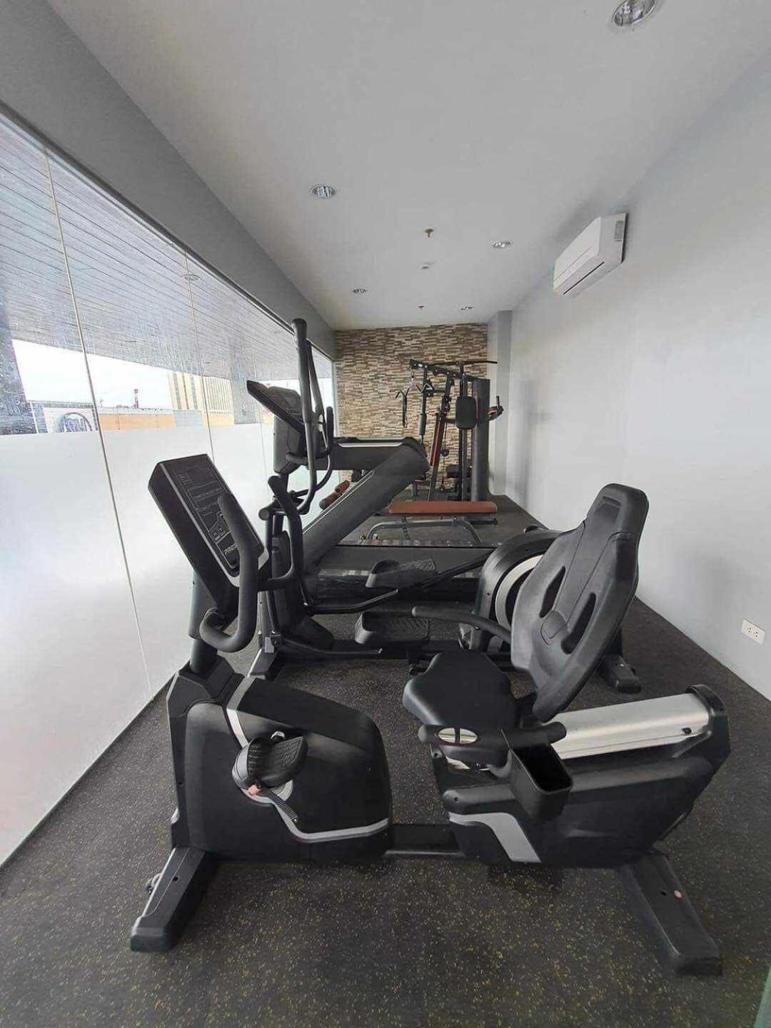 1517 Deluxe At Sunvida Tower Apartment Cebu