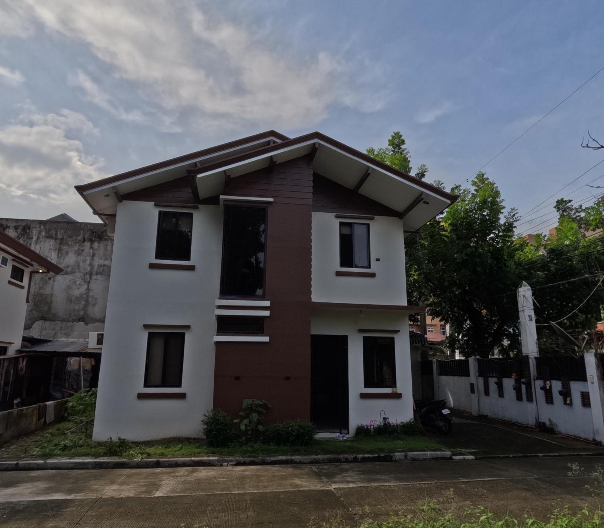 Homestay Casa Loreto Near Ayala Center *