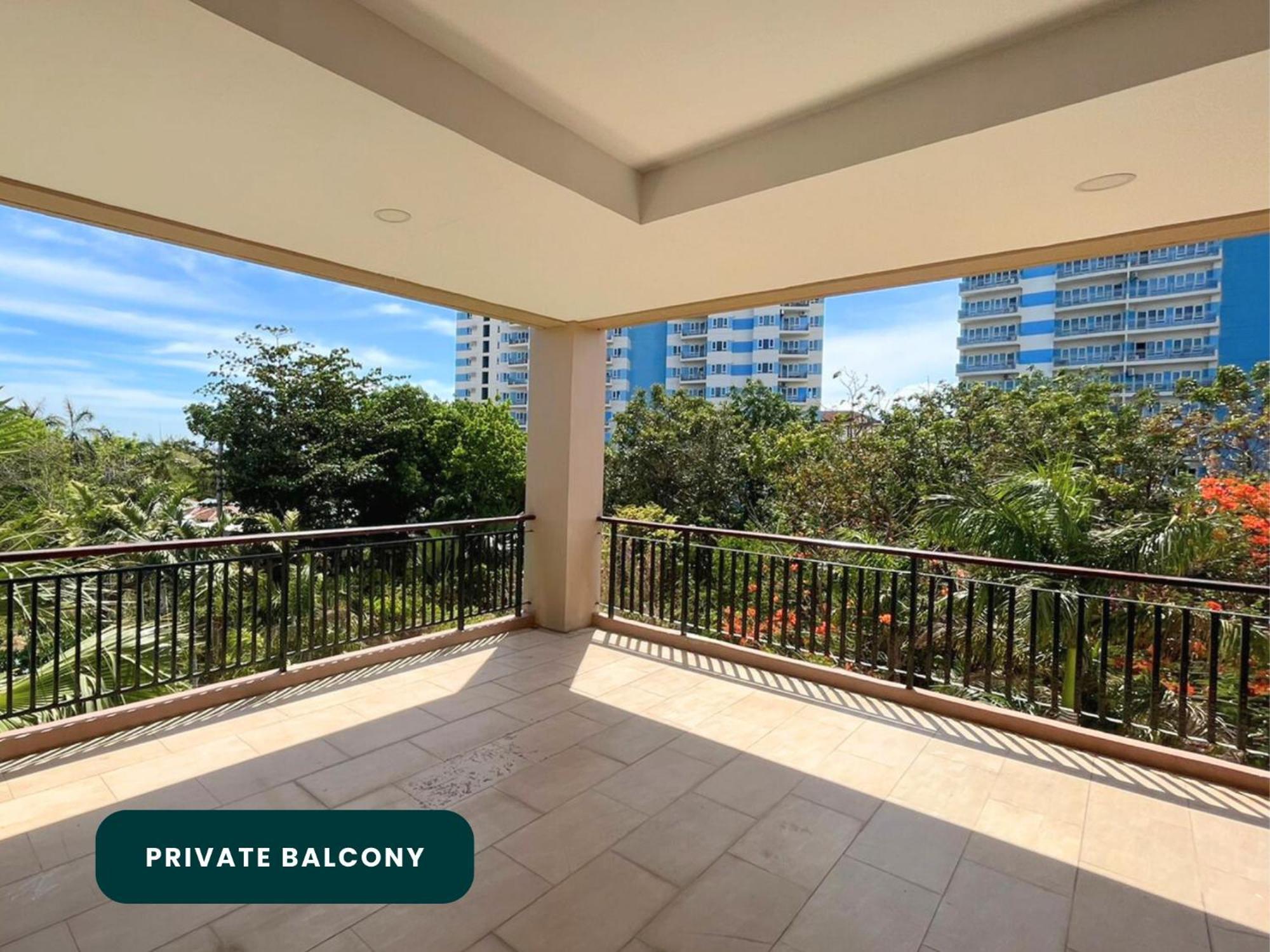 Coralpoint Gardens & Residences Resort
