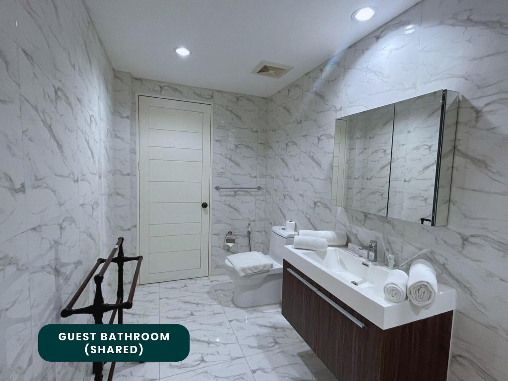 Coralpoint Gardens & Residences Resort *