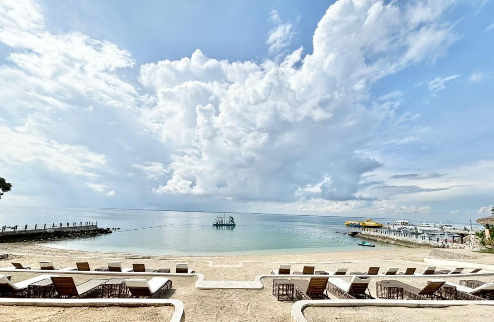 Apartment Mactan Newtown Near By The