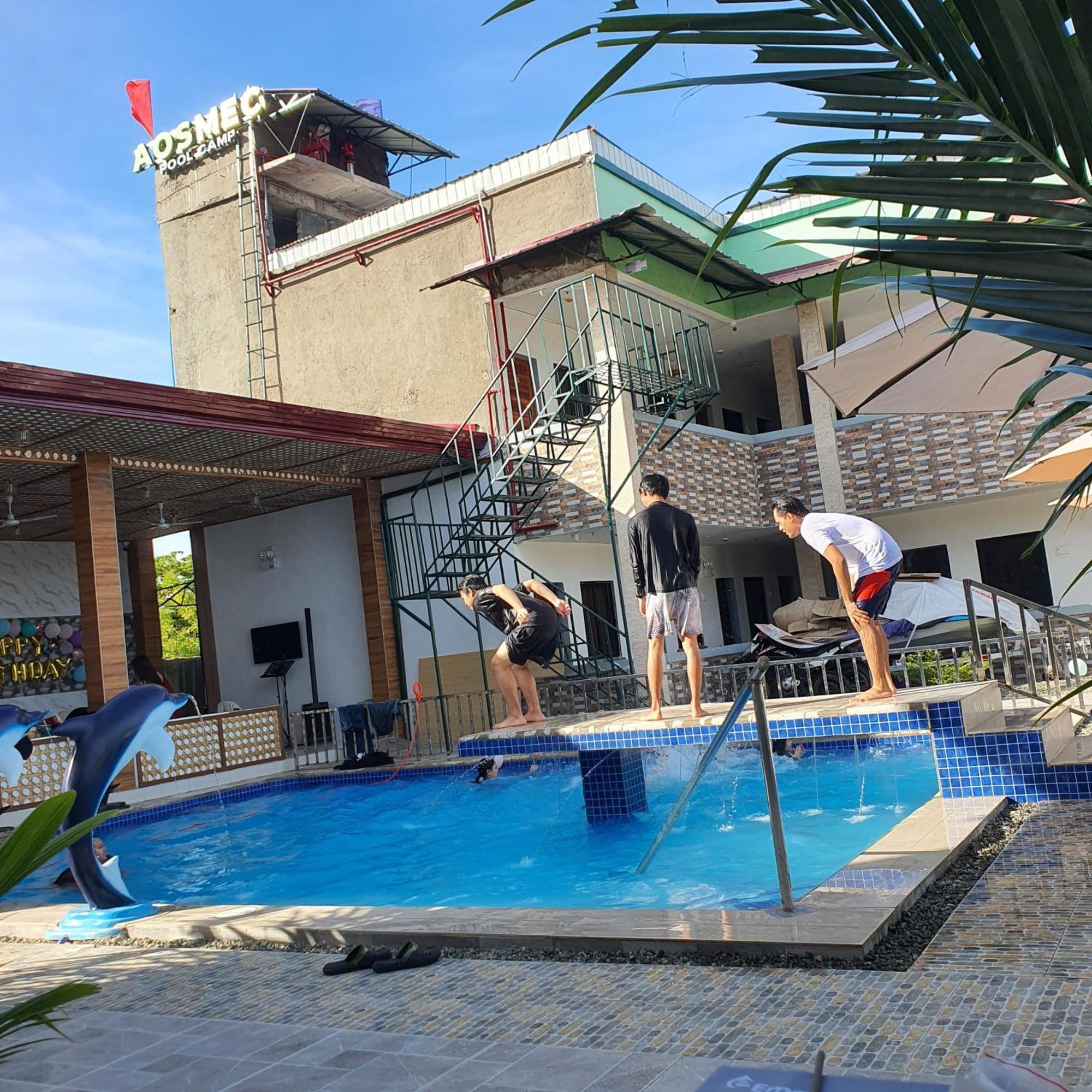 Aosmec Square * Lapu-Lapu City