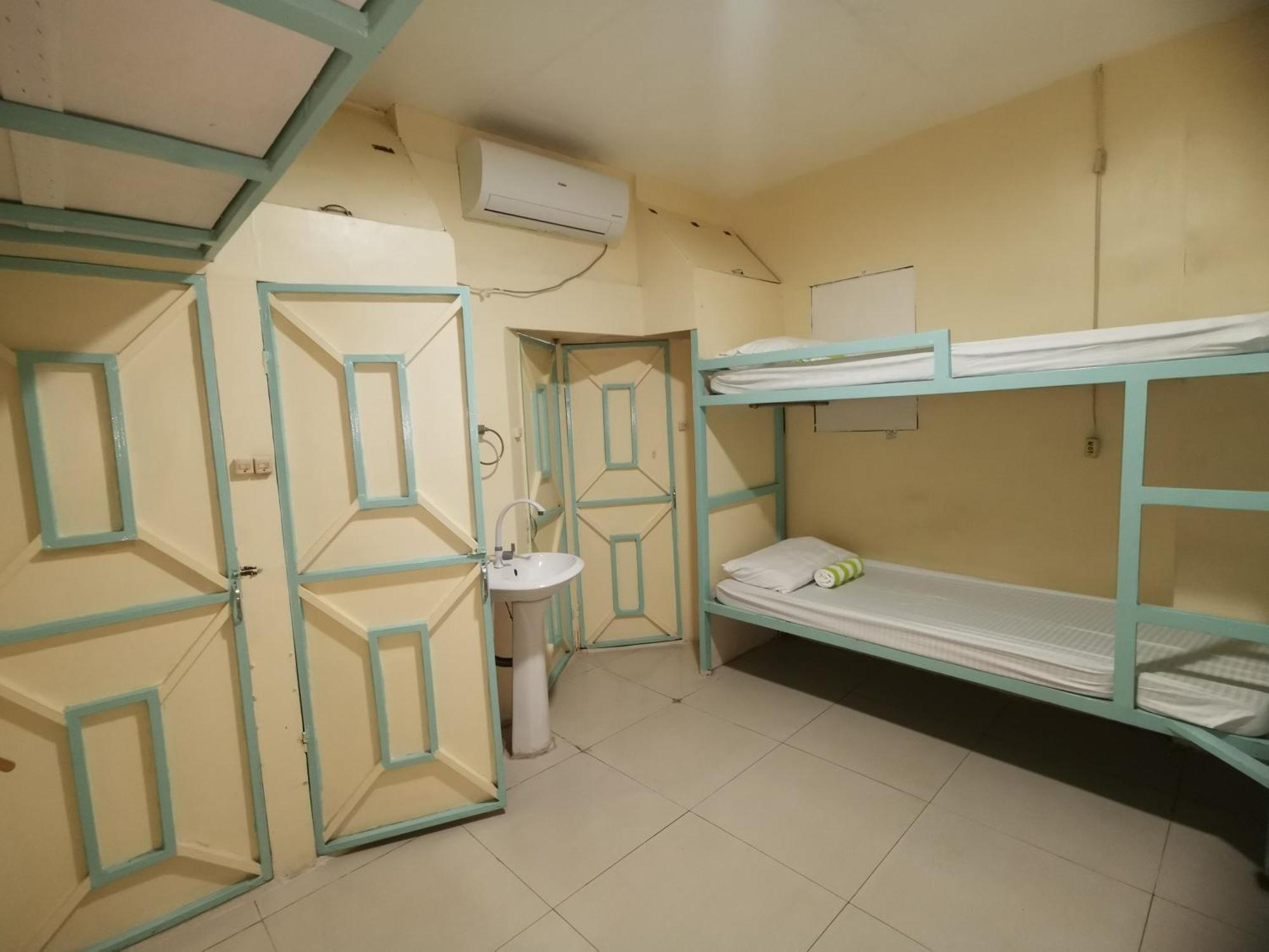 Resort's Side Hostel Lapu-Lapu City