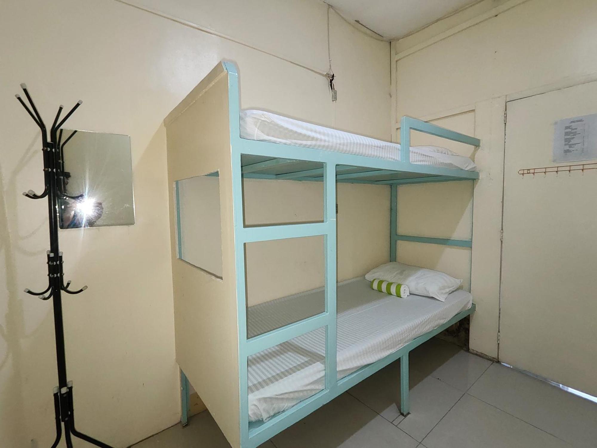 Hostel Resort's Side Lapu-Lapu City