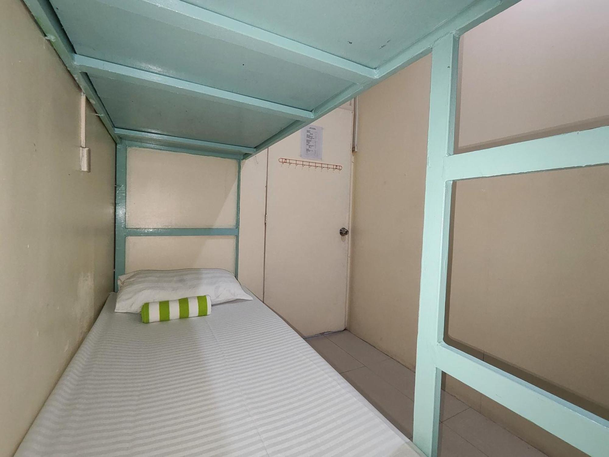 Resort's Side Hostel *