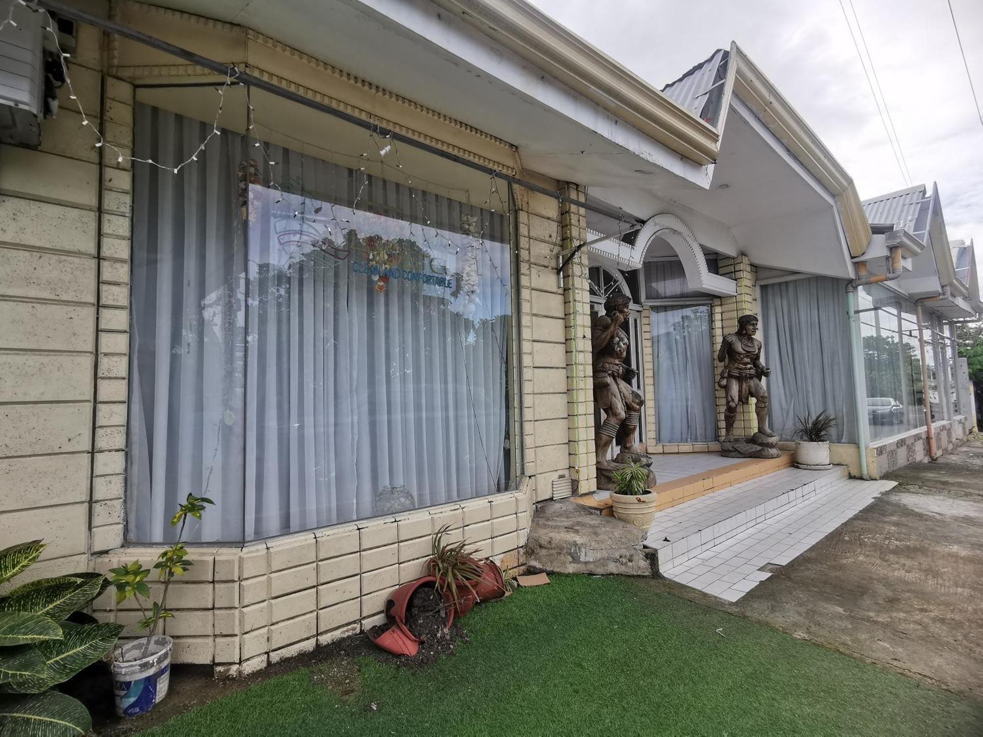 Resort's Side * Lapu-Lapu City