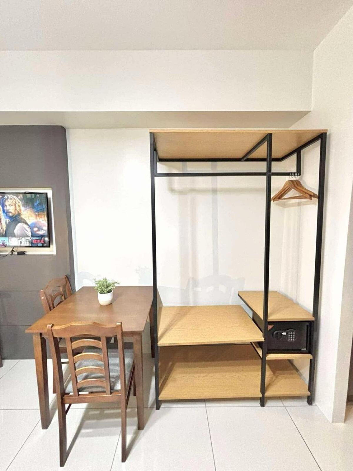 Luxurious With View Apartment *