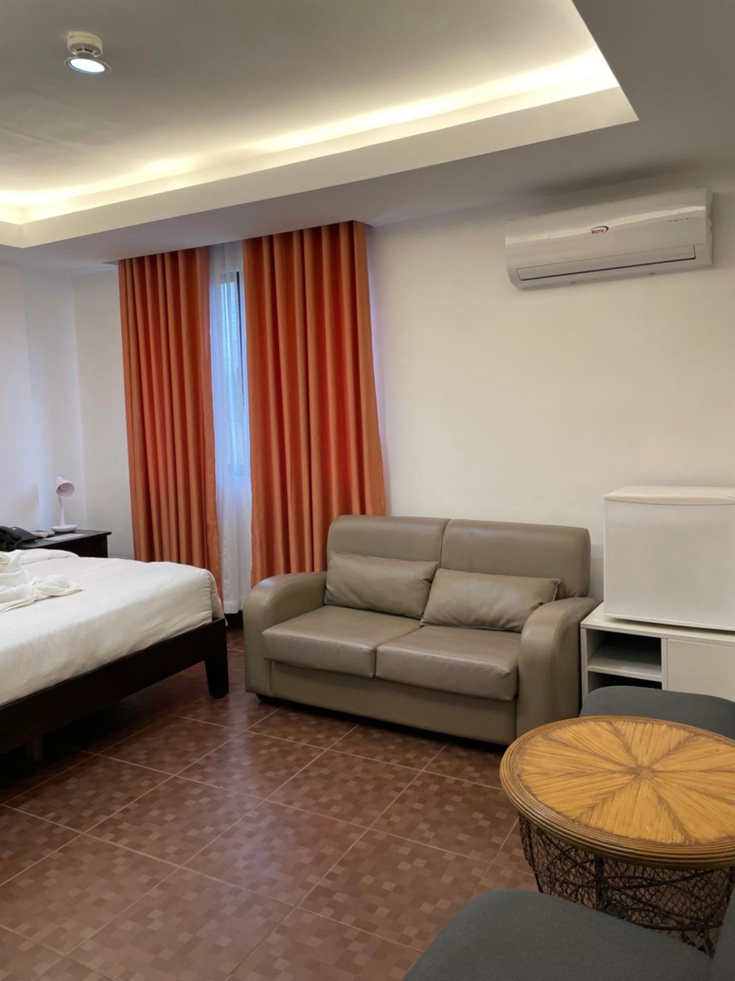 Palmbeach & Mactan, Cebu 2* Lapu-Lapu City