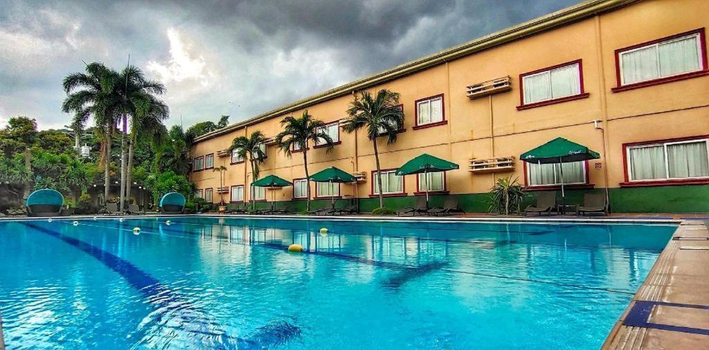 Holiday Spa Hotel 3* Cebu