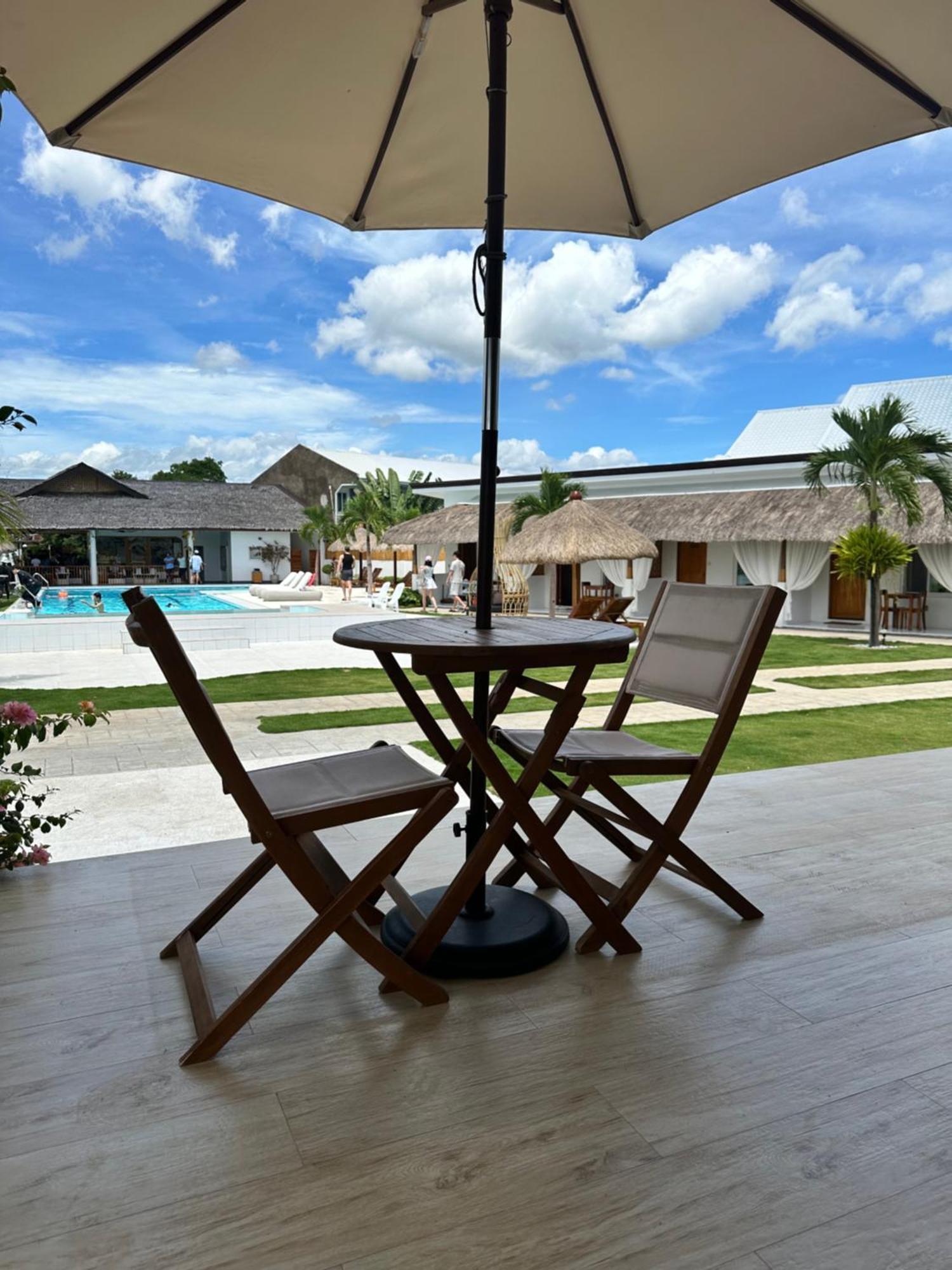 Treeshade & Resort Moalboal