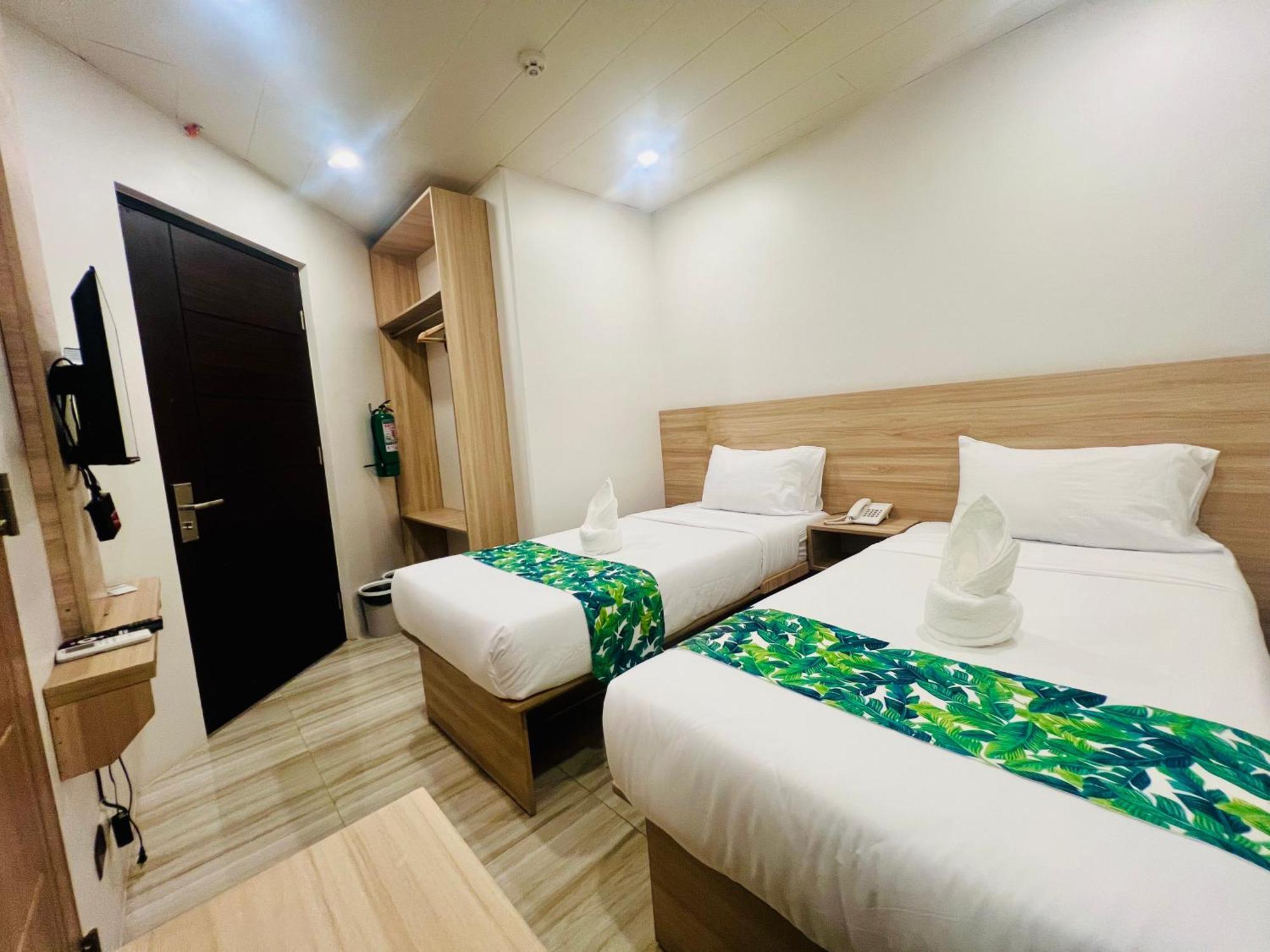 Summer Hotel