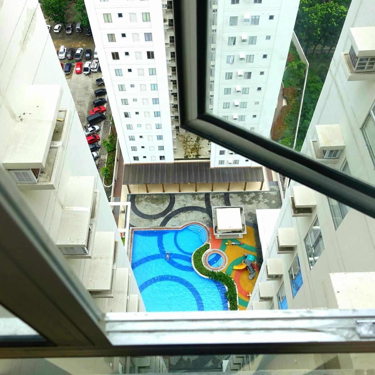 Apartment 2412t2 Avida Towers It Park 1br Unit Queen Bed *