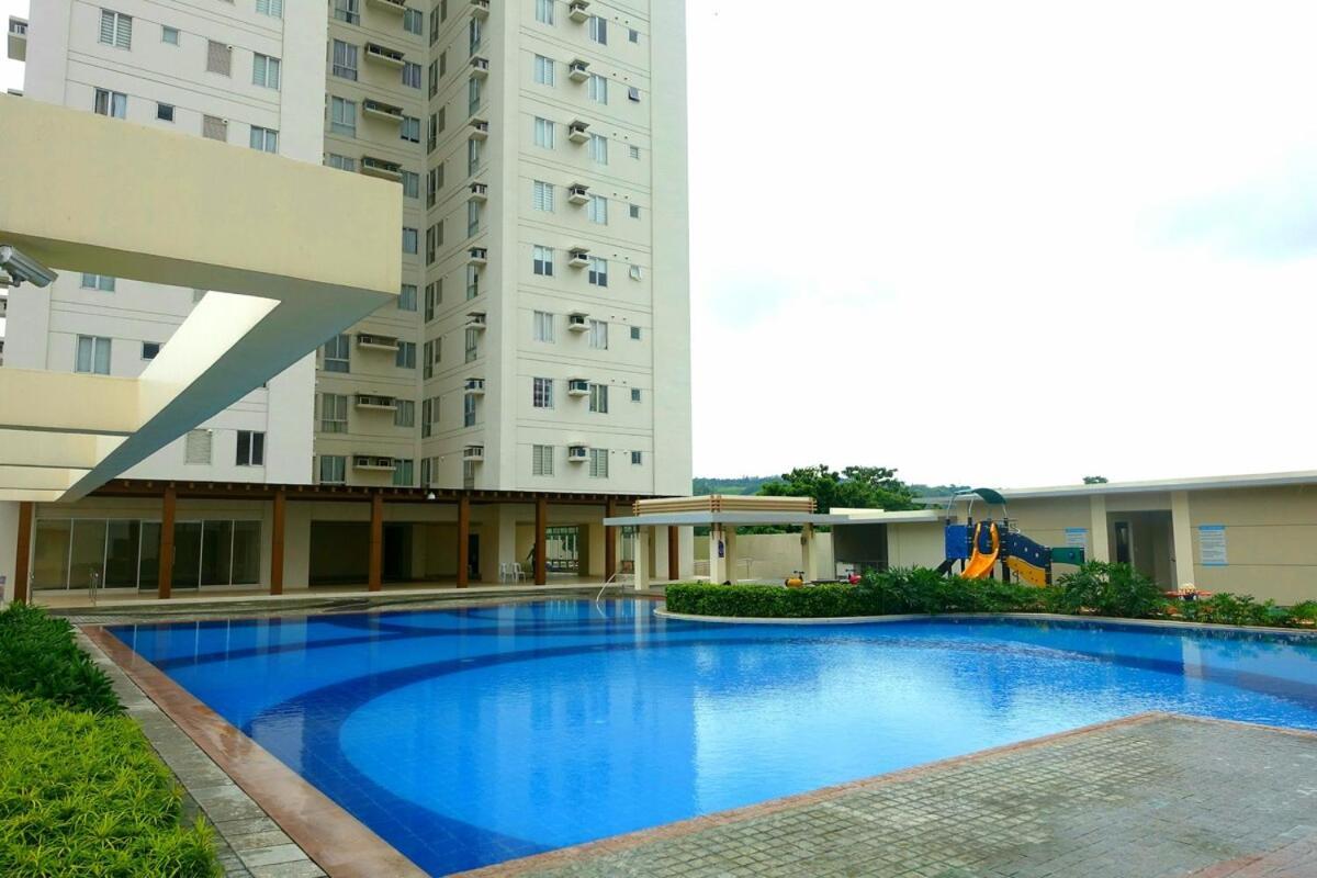 2412t2 Avida Towers It Park 1br Unit Queen Bed *
