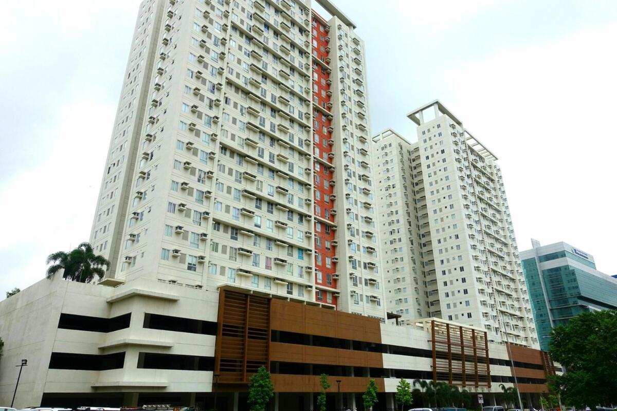 2412t2 Avida Towers It Park 1br Unit Queen Bed