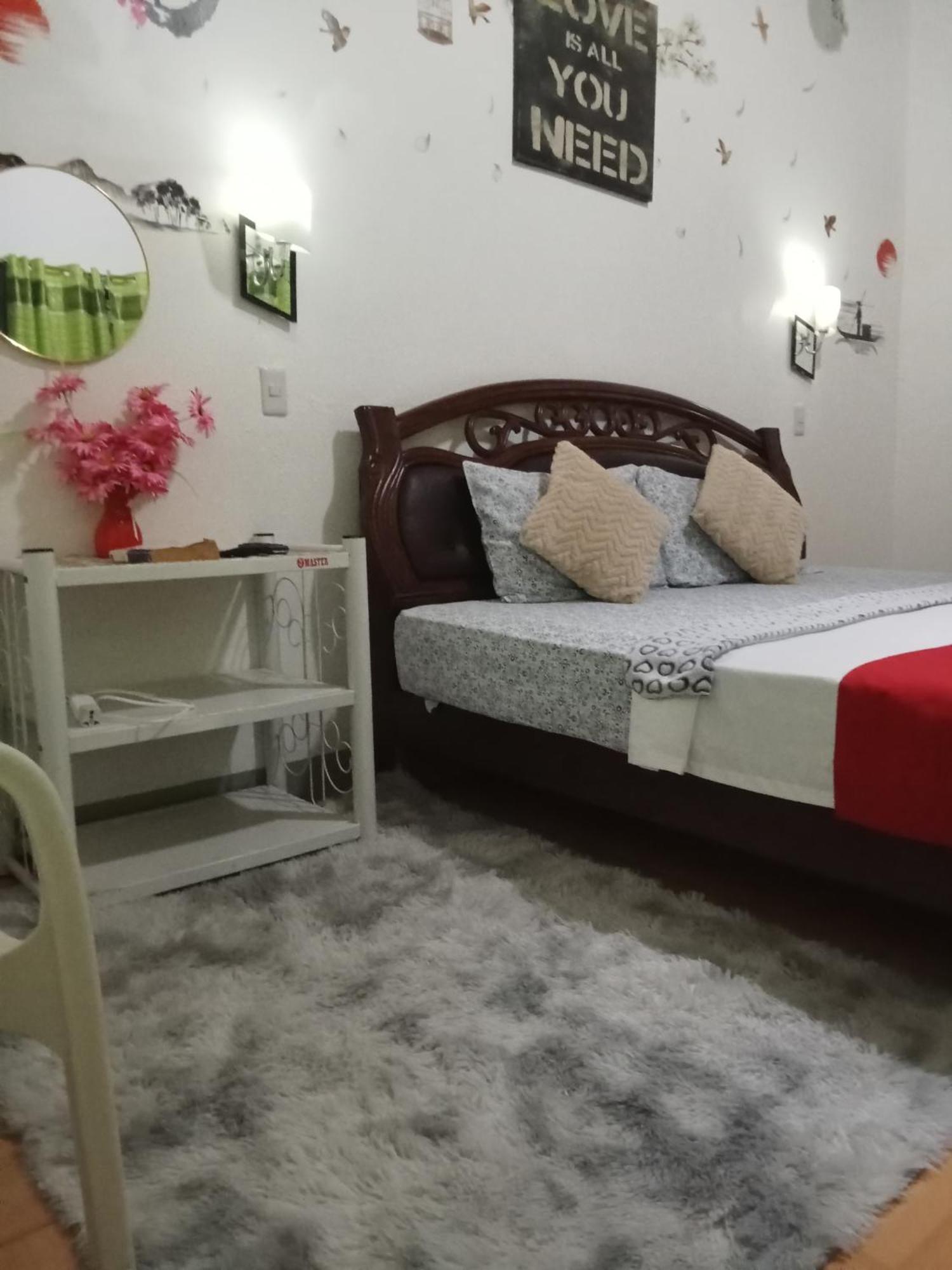 Yoo Darius' Residences Moalboal