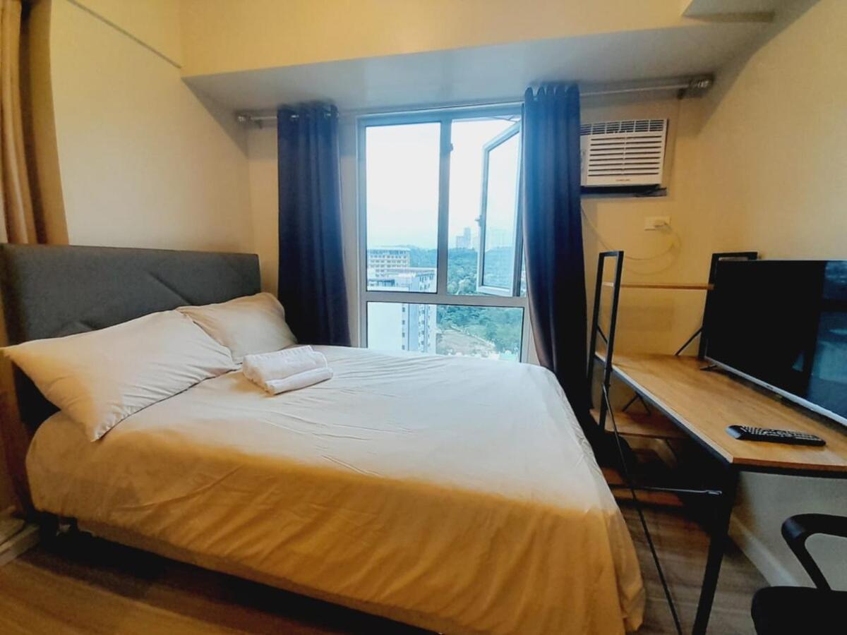 Avida Riala It Park Facing Mountain Area Apartment *