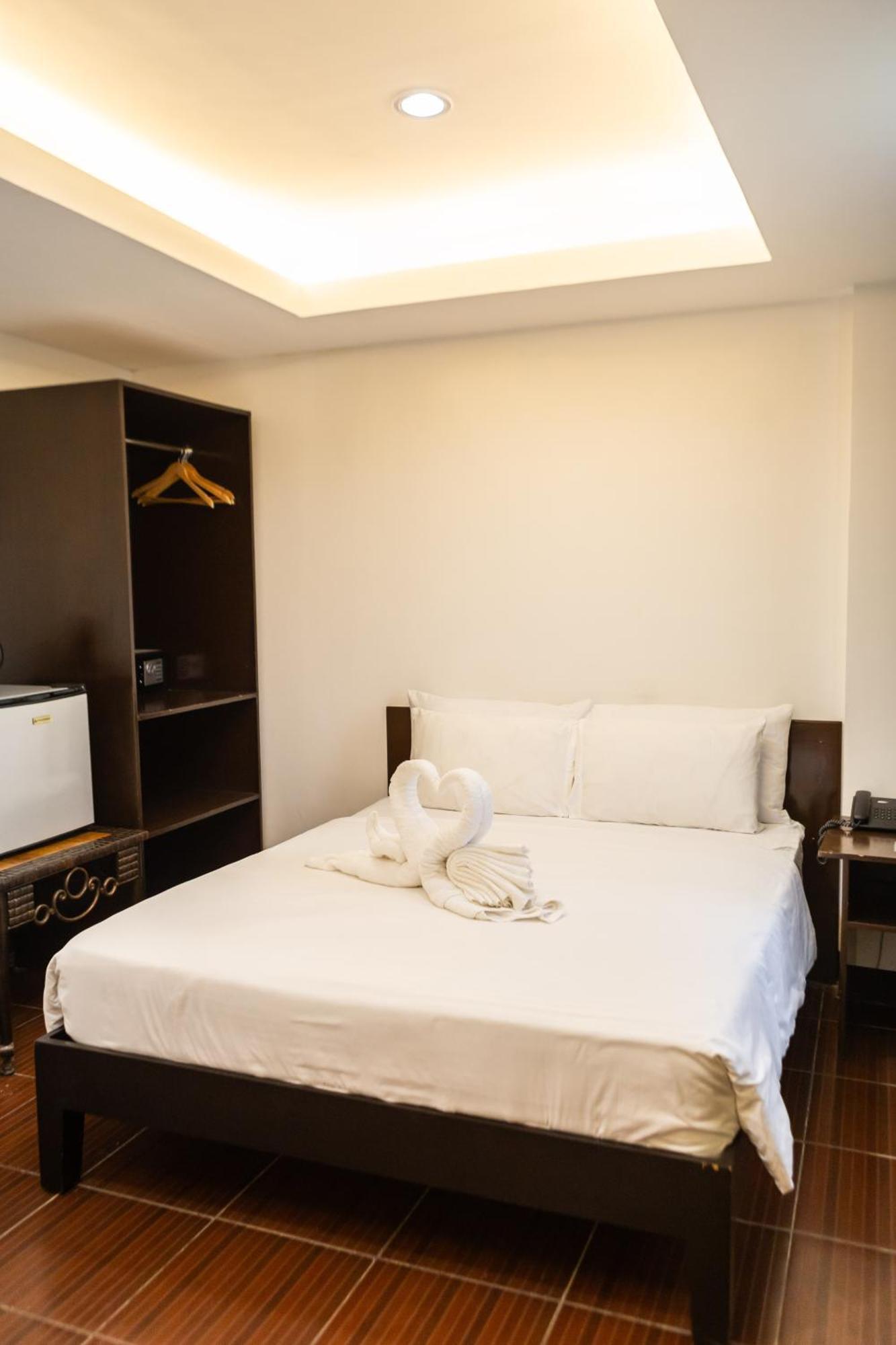 Palmbeach & Mactan, Cebu 2* Lapu-Lapu City