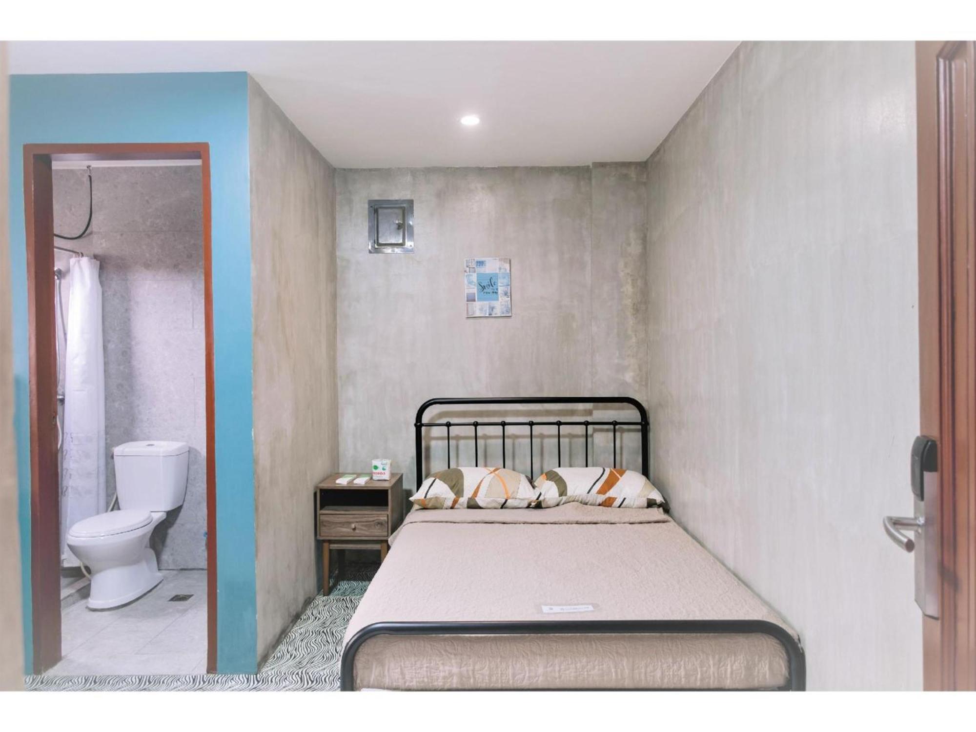 Oyo 925 Rcee Place Hotel