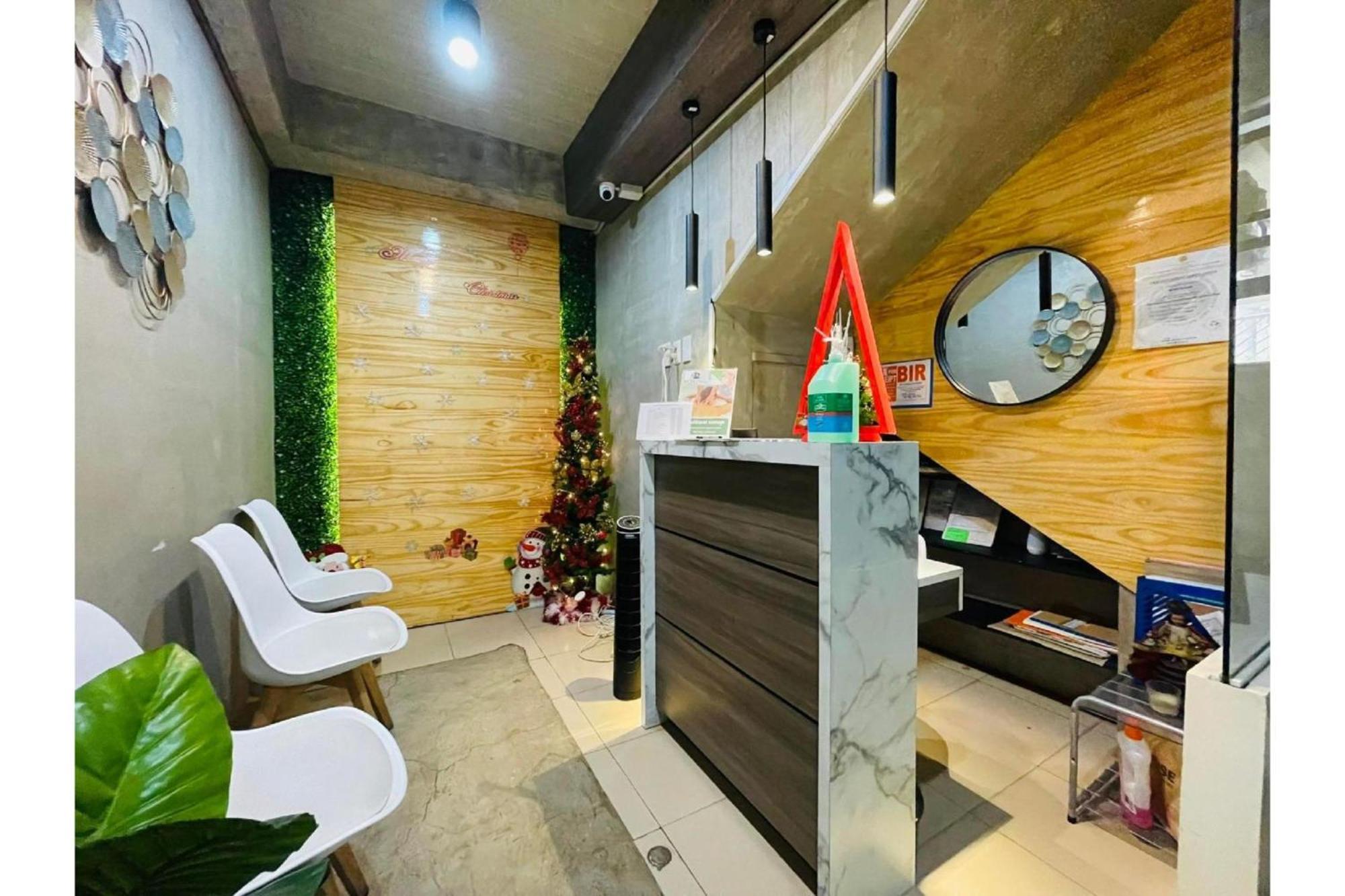 Oyo 925 Rcee Place Hotel